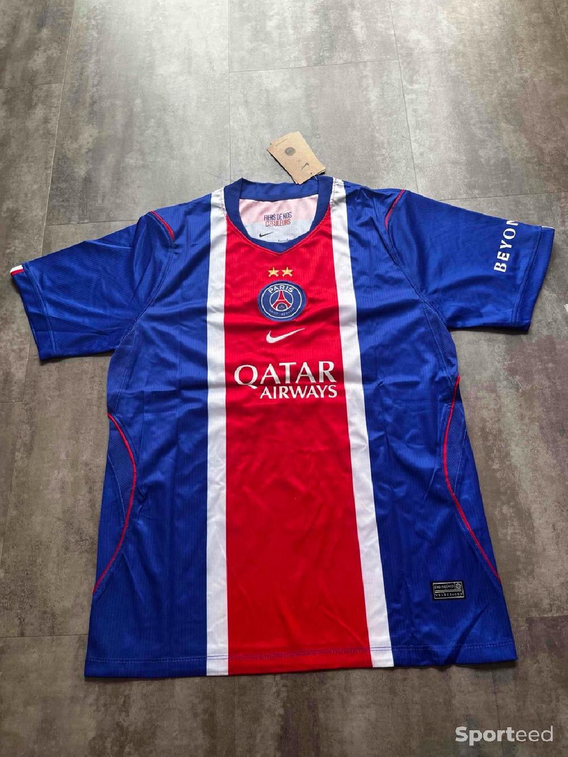 Maillot PSG 2026-2027 Désiré Doué - Taille S Comme neuf (c'est déjà la condition standard) Nike reconditionné disponible sur Sporteed