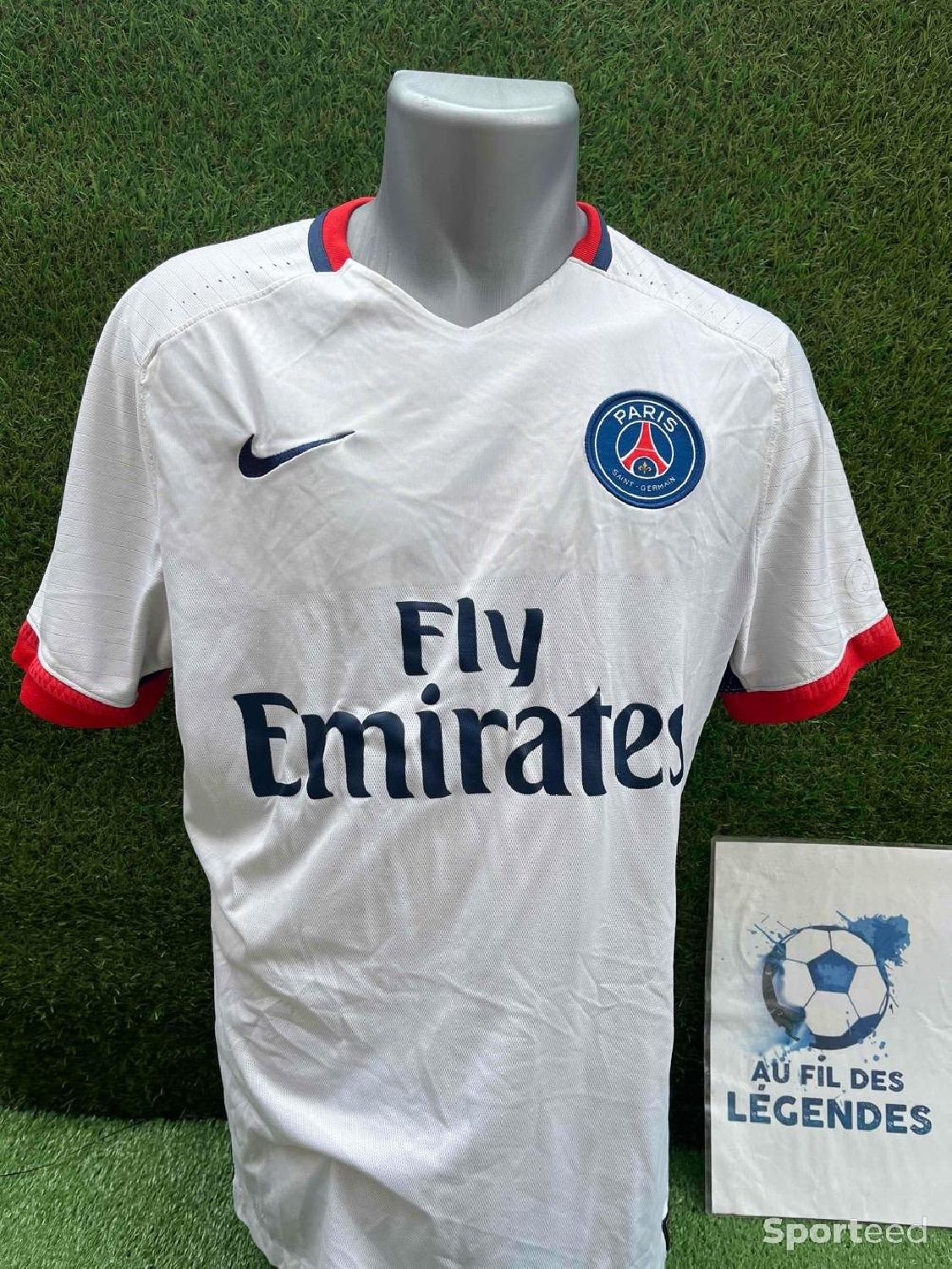 Maillot psg stock pro Très bon état reconditionné disponible sur Sporteed