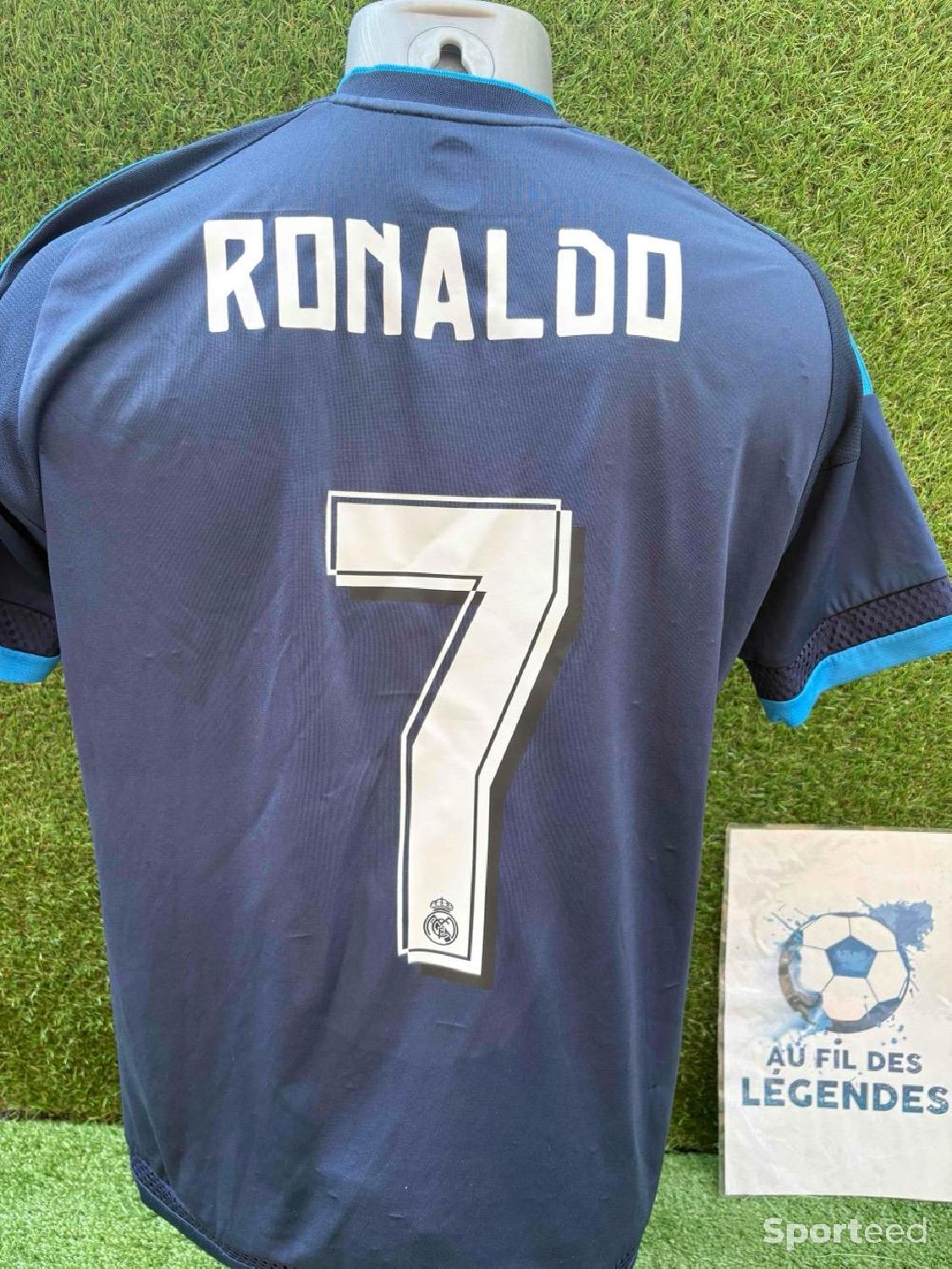 Maillot Ronaldo Real Madrid Très bon état Adidas reconditionné disponible sur Sporteed