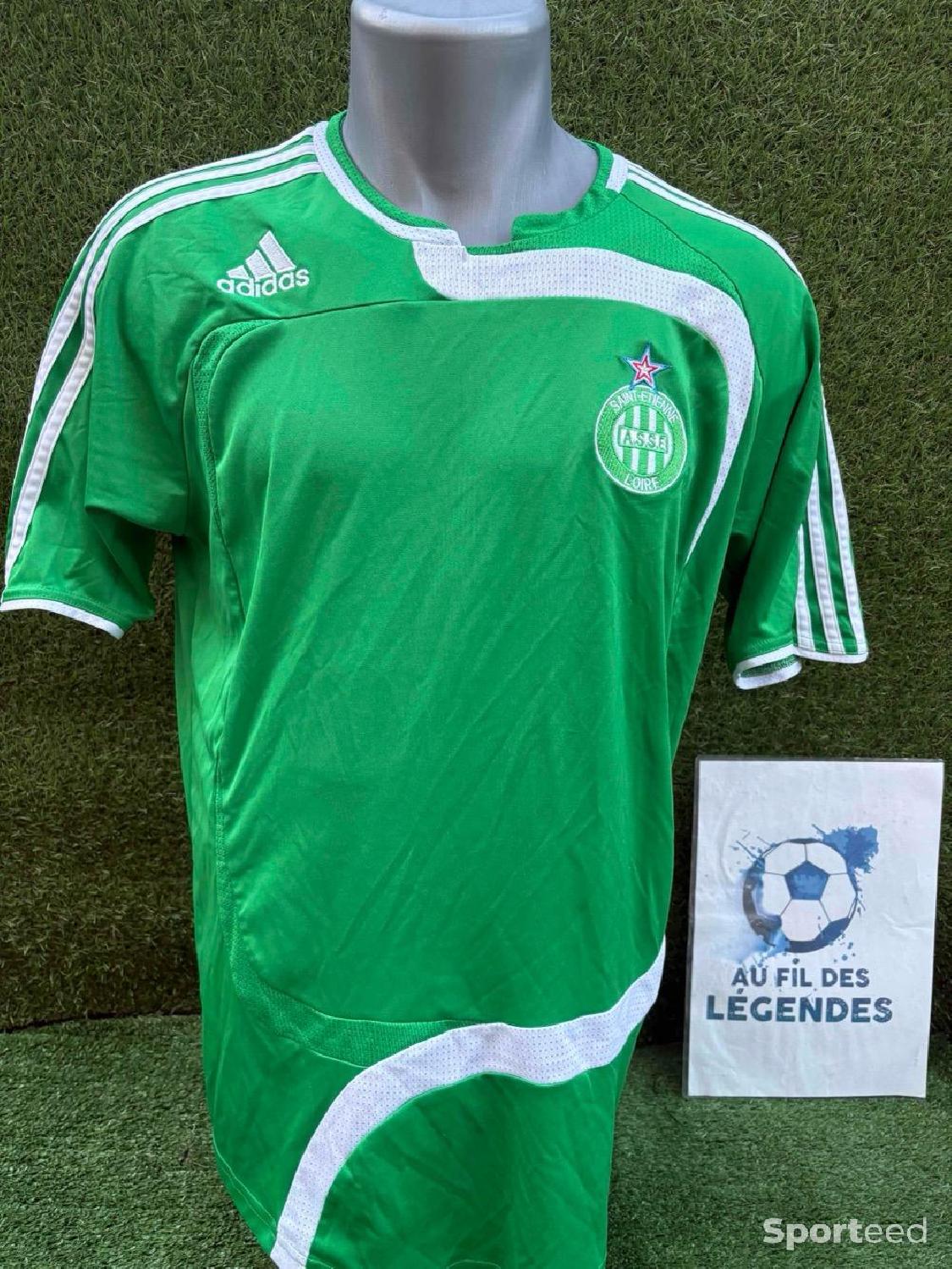 Maillot saint Étienne vintage  Très bon état Adidas reconditionné disponible sur Sporteed