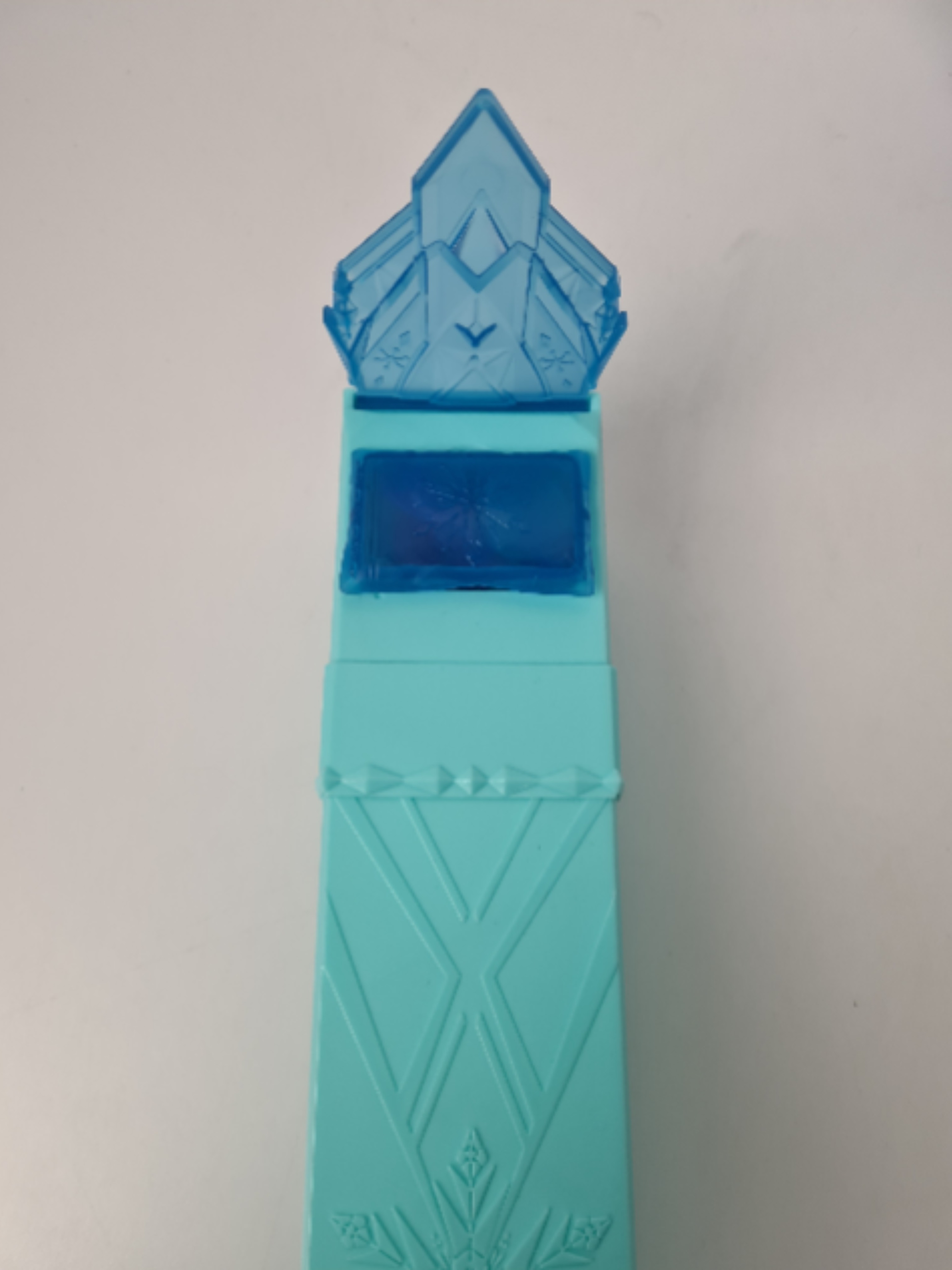 Voir photo 12 de Maison poupée - Château reine des neiges avec accessoires et poupée - 37 cm. Maison poupée - Château reine des neiges avec accessoires et poupée - 37 cm. Bon état reconditionné photo 12