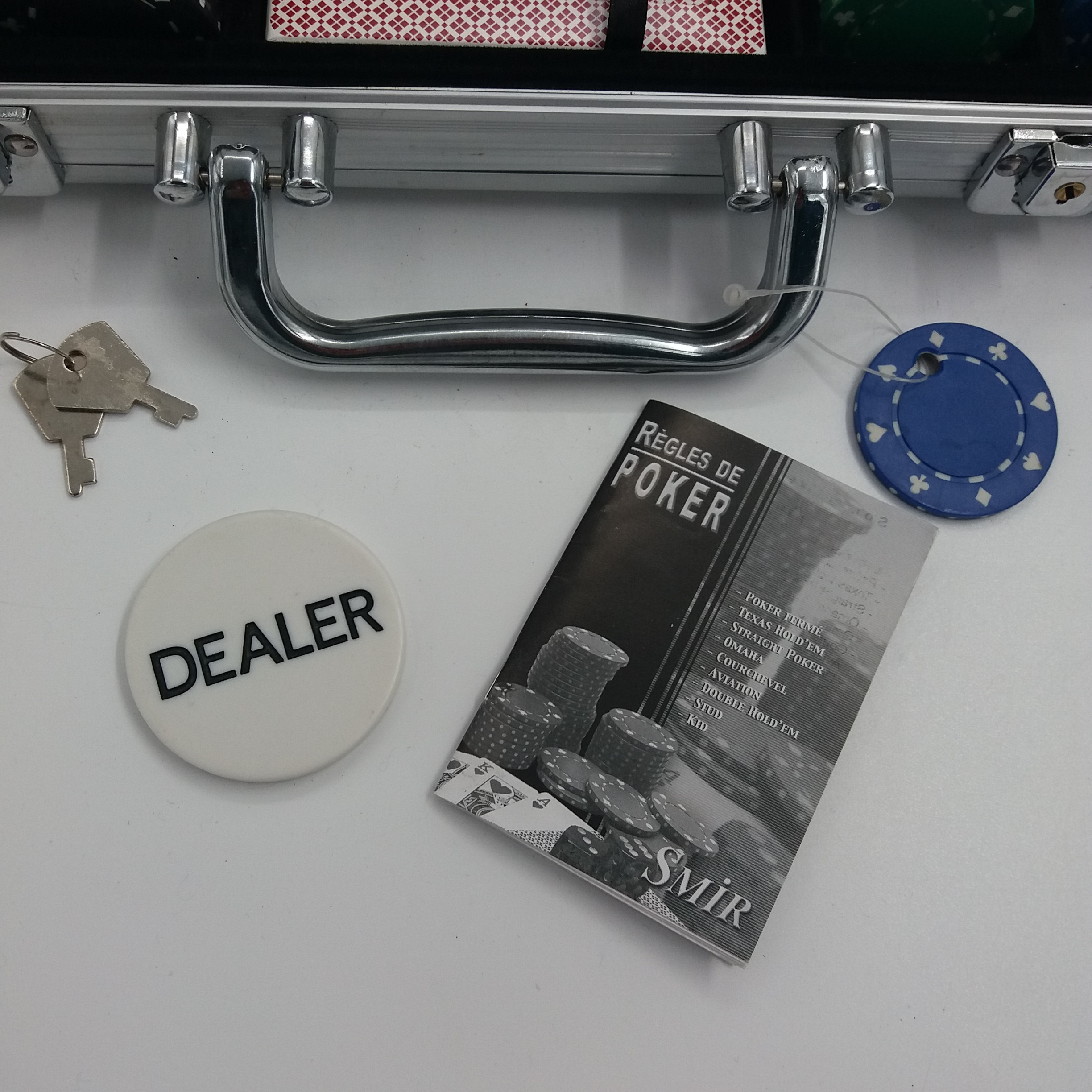 Voir photo 6 de Malette de poker. Coffret aluminium. Fermeture à clé. Neuf. Malette de poker. Coffret aluminium. Fermeture à clé. Neuf. Parfait état reconditionné photo 6