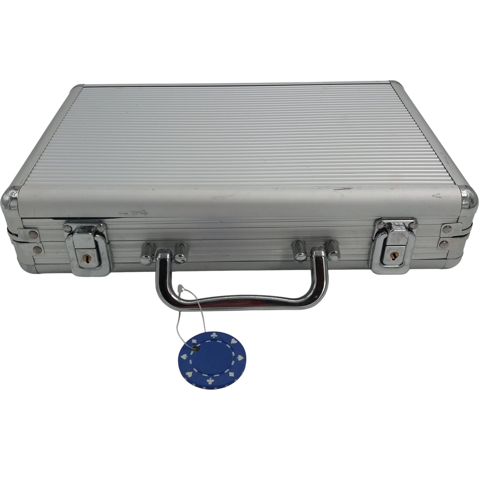 Malette de poker. Coffret aluminium. Fermeture à clé. Neuf. Parfait état - 30,00 € Malette de poker. Coffret aluminium. Fermeture à clé. Neuf. Parfait état reconditionné disponible sur Label Emmaüs