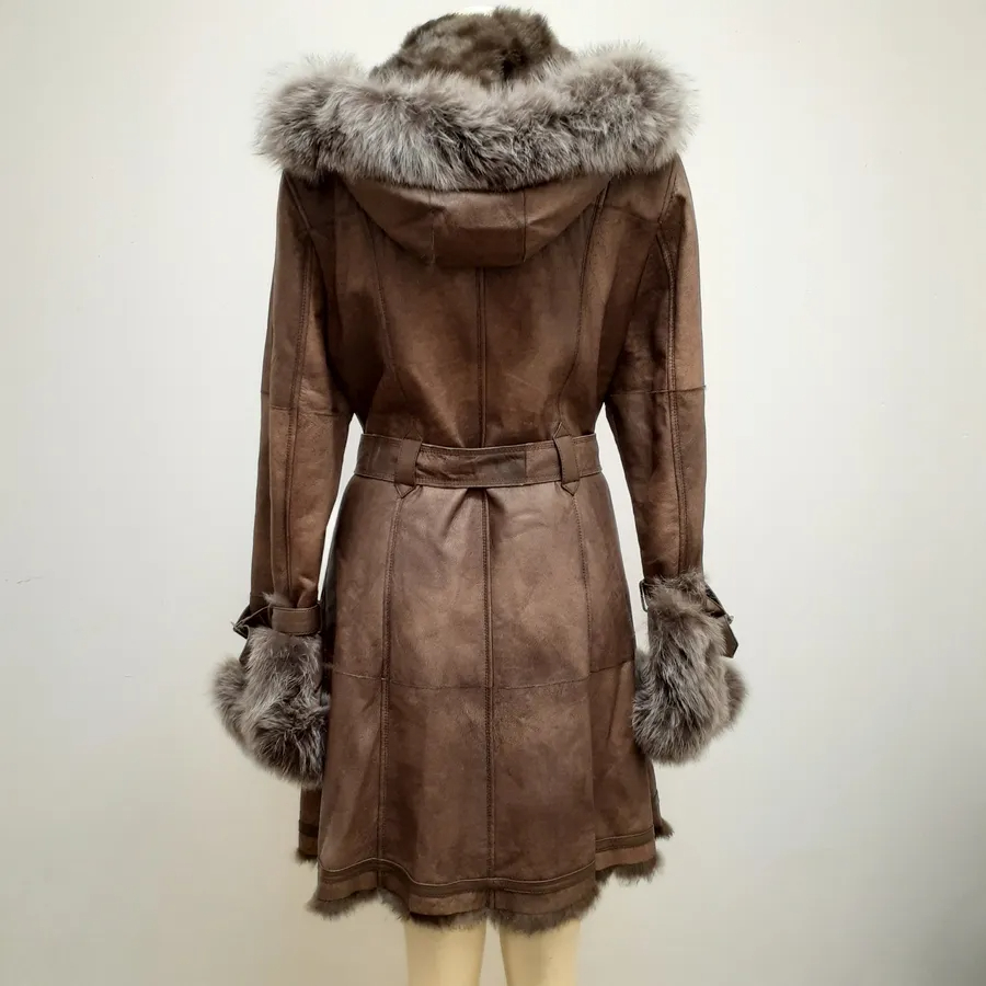 Voir photo 5 de Manteau à capuche en cuir véritable doublé de fourrure Manteau à capuche en cuir véritable doublé de fourrure Parfait état reconditionné photo 5