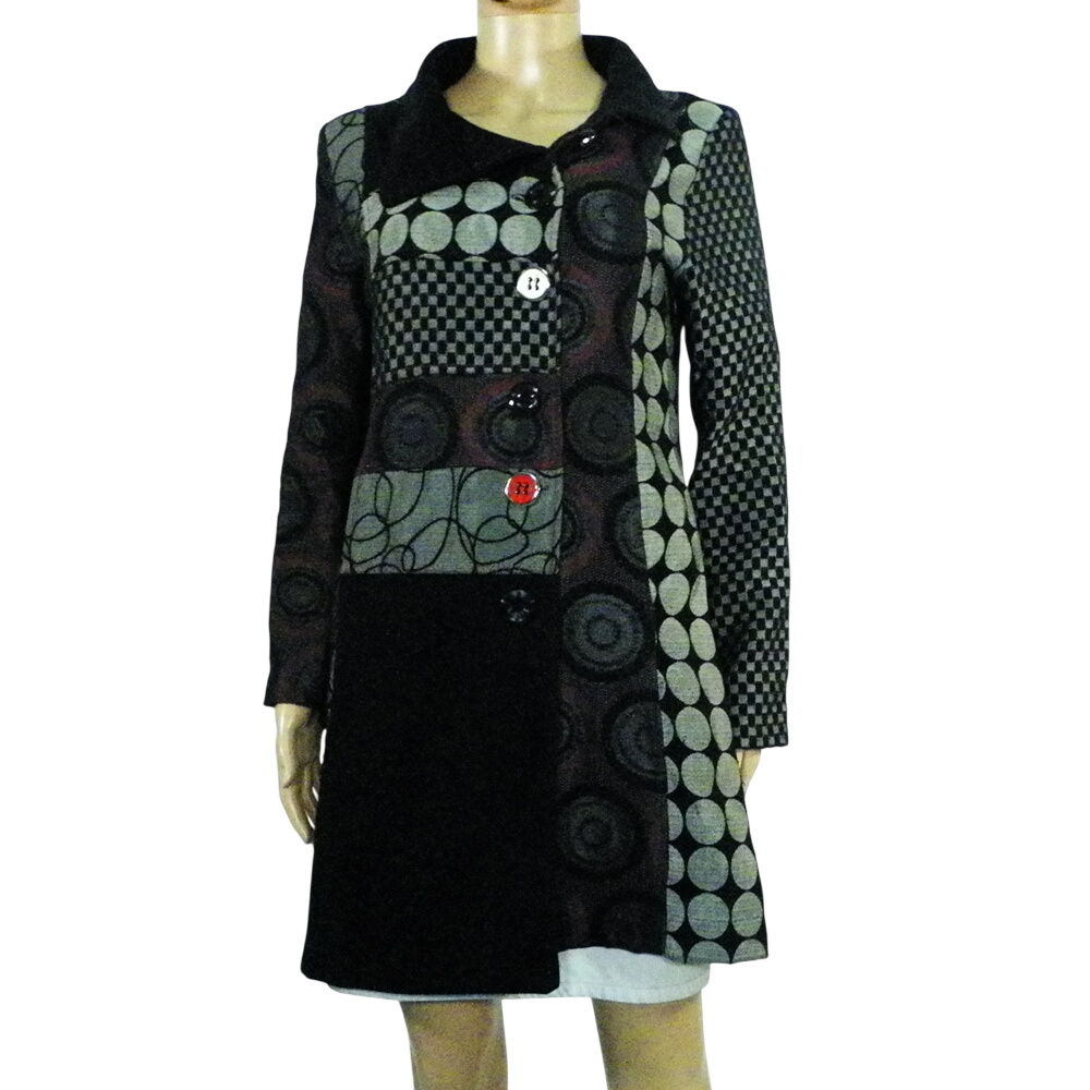 Acheter Manteau Femme A Motifs Noir Taille Estimée S Bon état - 11,90 € Manteau Femme A Motifs Noir Taille Estimée S Bon état reconditionné disponible sur Label Emmaüs