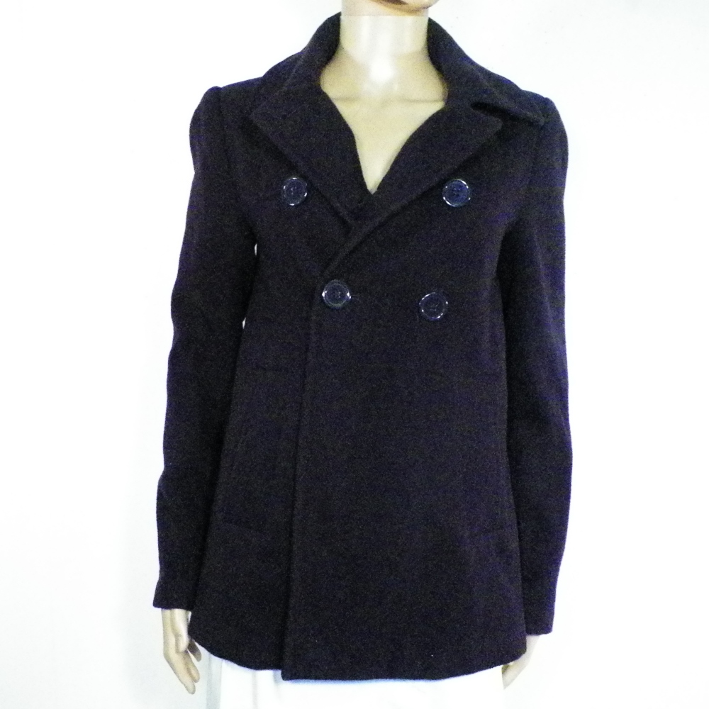 Acheter Manteau Femme Aubregine CLOCKHOUSE T 38. Bon état - 10,50 € Manteau Femme Aubregine CLOCKHOUSE T 38. Bon état reconditionné disponible sur Label Emmaüs
