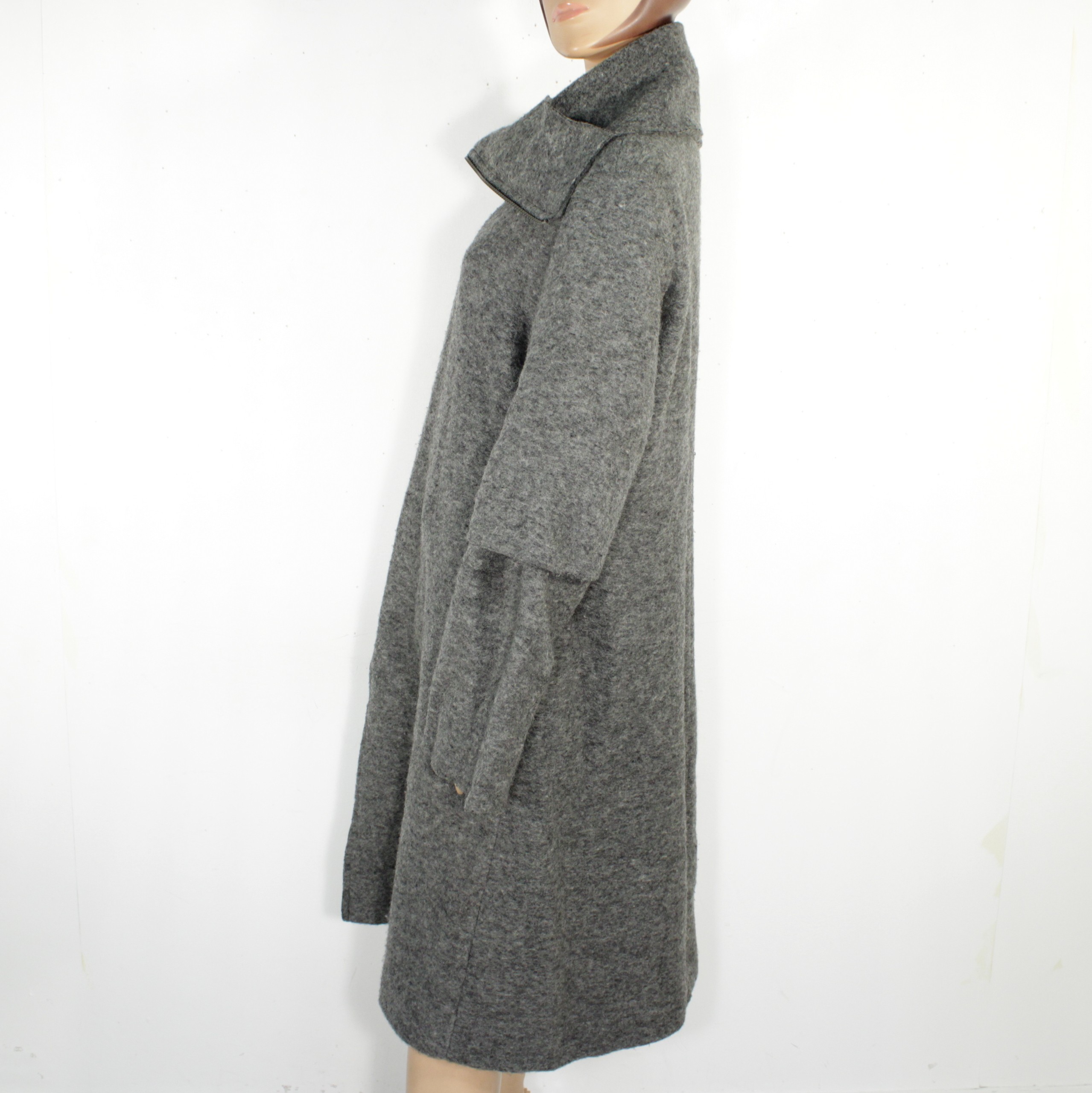 Voir photo 4 de Manteau Femme Gris BELLOCOTON Taille 3 Manteau Femme Gris BELLOCOTON Taille 3 Bon état reconditionné photo 4