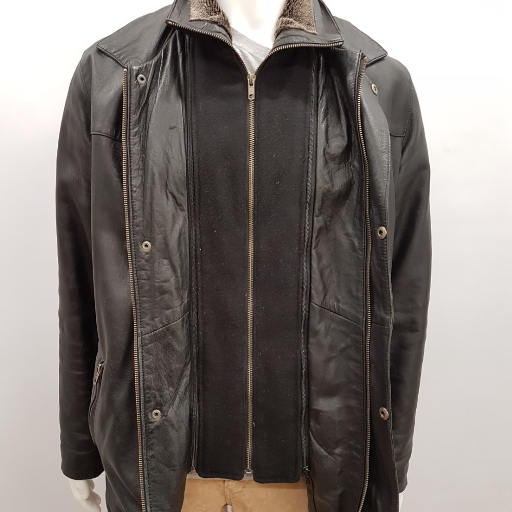 Voir photo 5 de Manteau hiver en cuir noir - CJW JEANSWEAR - taille L Manteau hiver en cuir noir - CJW JEANSWEAR - taille L État correct reconditionné photo 5