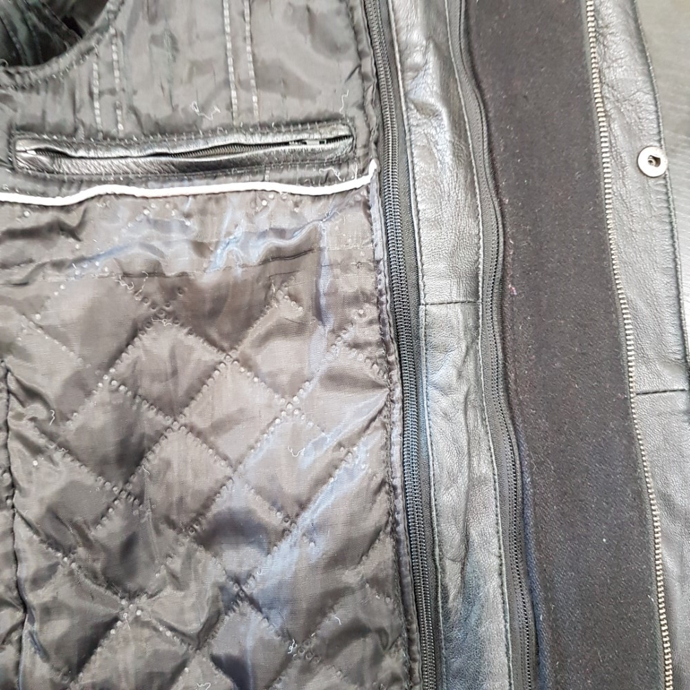 Voir photo 6 de Manteau hiver en cuir noir - CJW JEANSWEAR - taille L Manteau hiver en cuir noir - CJW JEANSWEAR - taille L État correct reconditionné photo 6