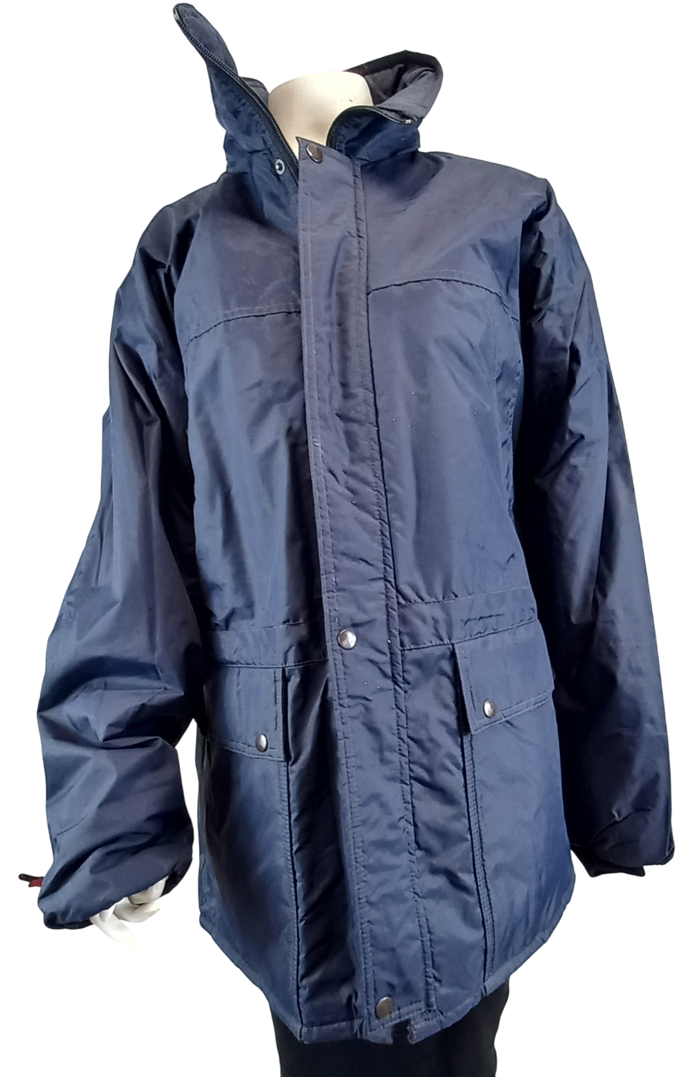Acheter Manteau MAGG taille L Bon état - 10,90 € Manteau MAGG taille L Bon état reconditionné disponible sur Label Emmaüs