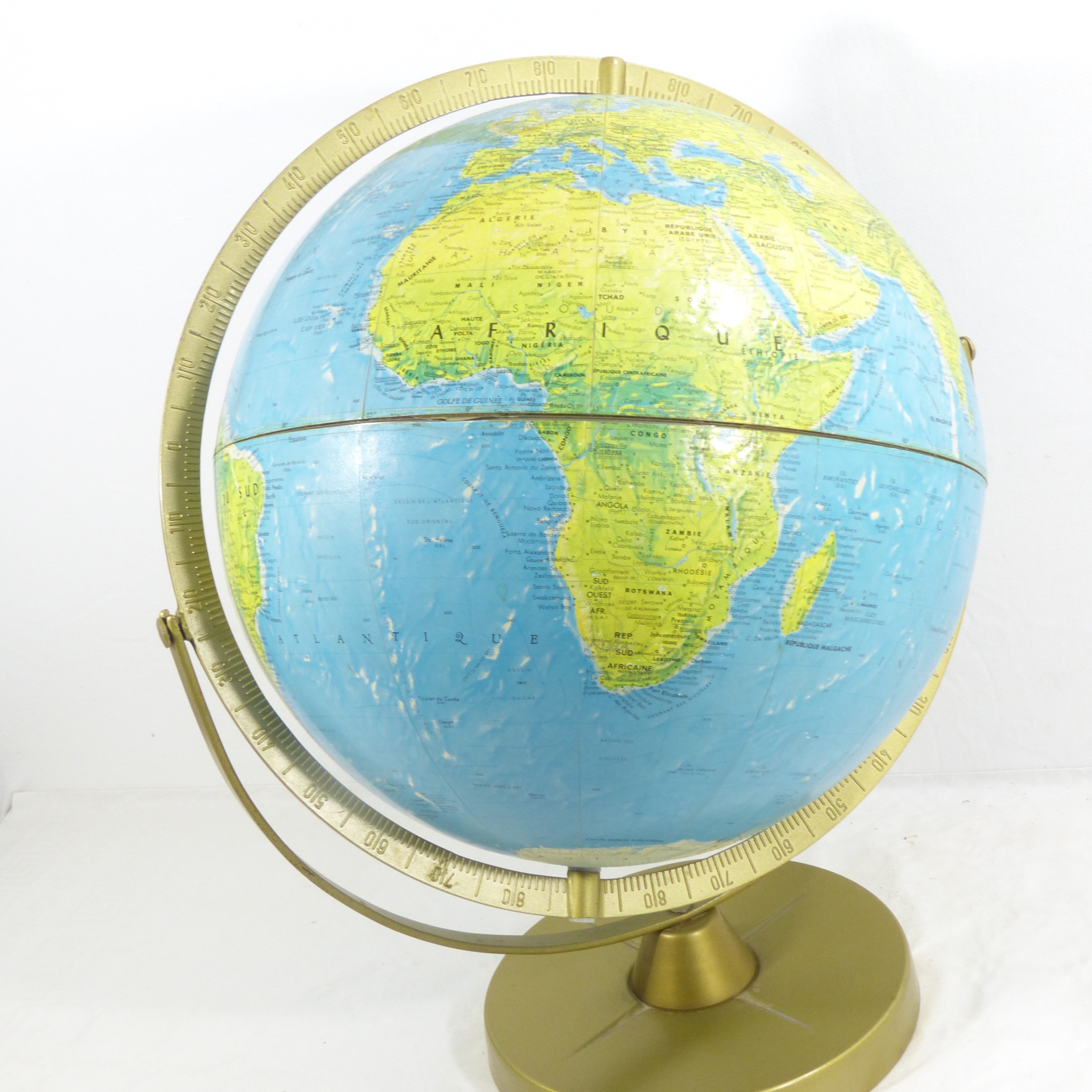 Voir photo 10 de Mappemonde / Globe terrestre en métal doré - Scan Globe, Années 70 Mappemonde / Globe terrestre en métal doré - Scan Globe, Années 70 Bon état reconditionné photo 10
