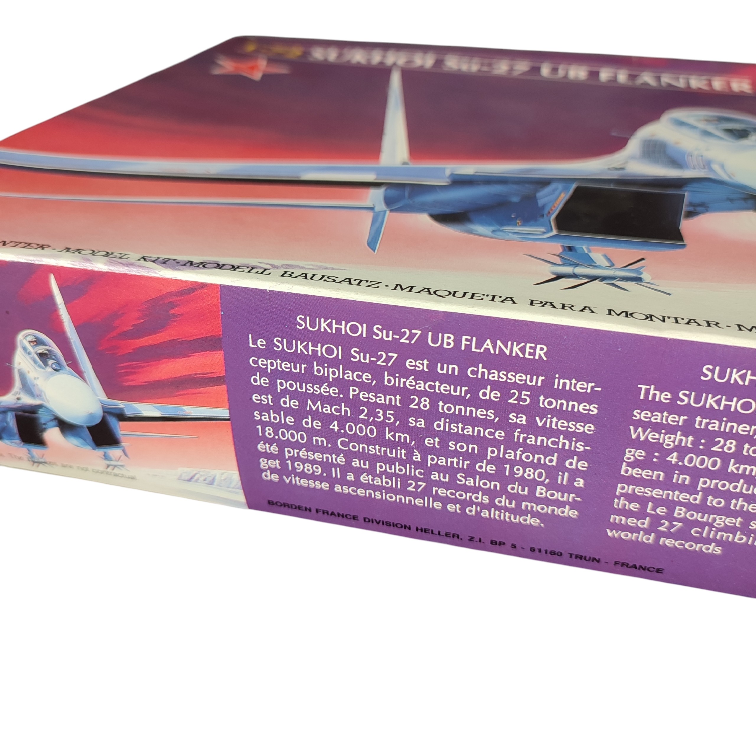 Voir photo 10 de Maquette 1/72 Heller, modèle "Sukhoï Su-27 UB Flanker" Complet Maquette 1/72 Heller, modèle "Sukhoï Su-27 UB Flanker" Complet Très bon état reconditionné photo 10