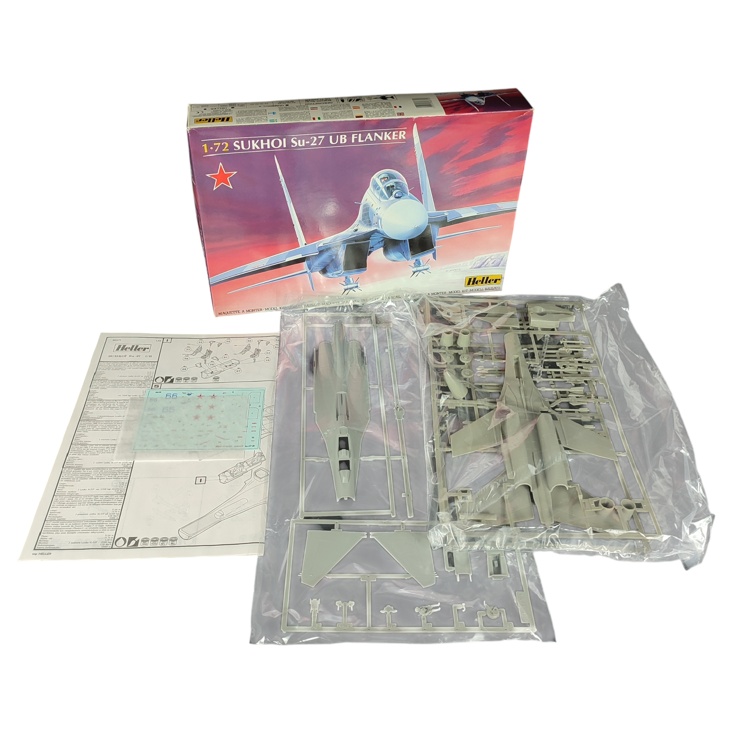 Maquette 1/72 Heller, modèle "Sukhoï Su-27 UB Flanker" Complet Très bon état - 11,00 € Maquette 1/72 Heller, modèle "Sukhoï Su-27 UB Flanker" Complet Très bon état reconditionné disponible sur Label Emmaüs