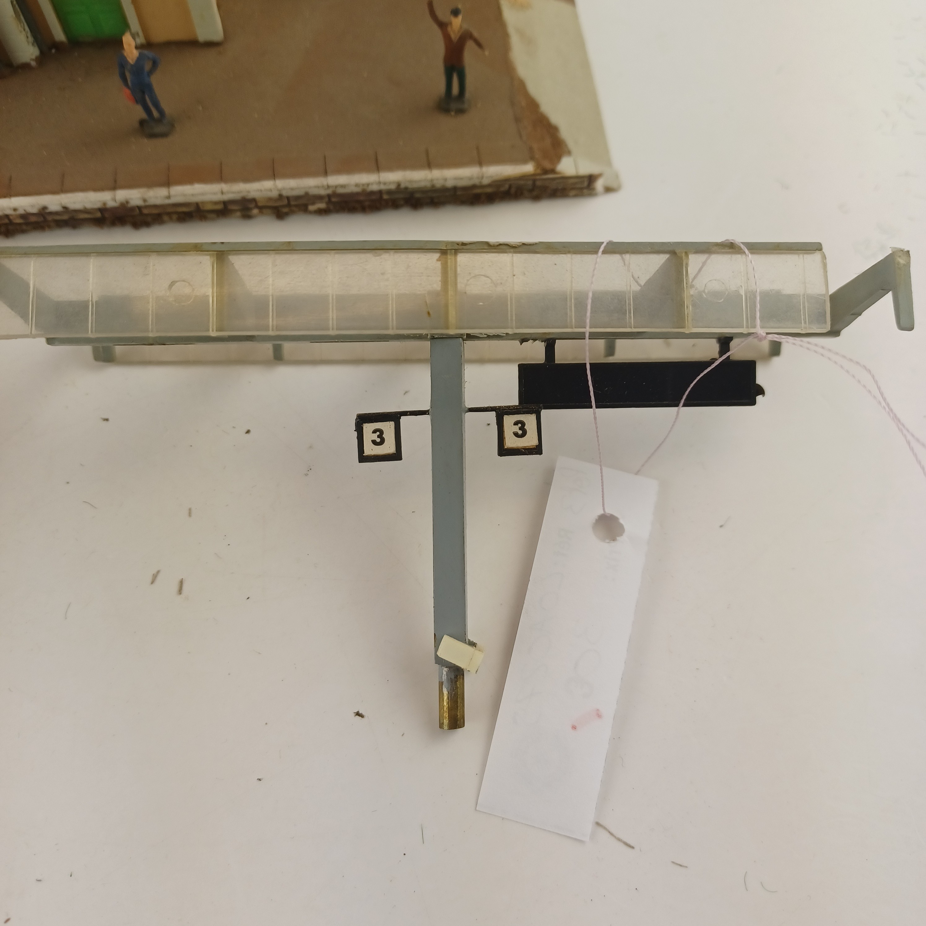 Voir photo 12 de Maquette de modélisme d'une gare de Neuvy de 36x12 cm Maquette de modélisme d'une gare de Neuvy de 36x12 cm Très bon état reconditionné photo 12