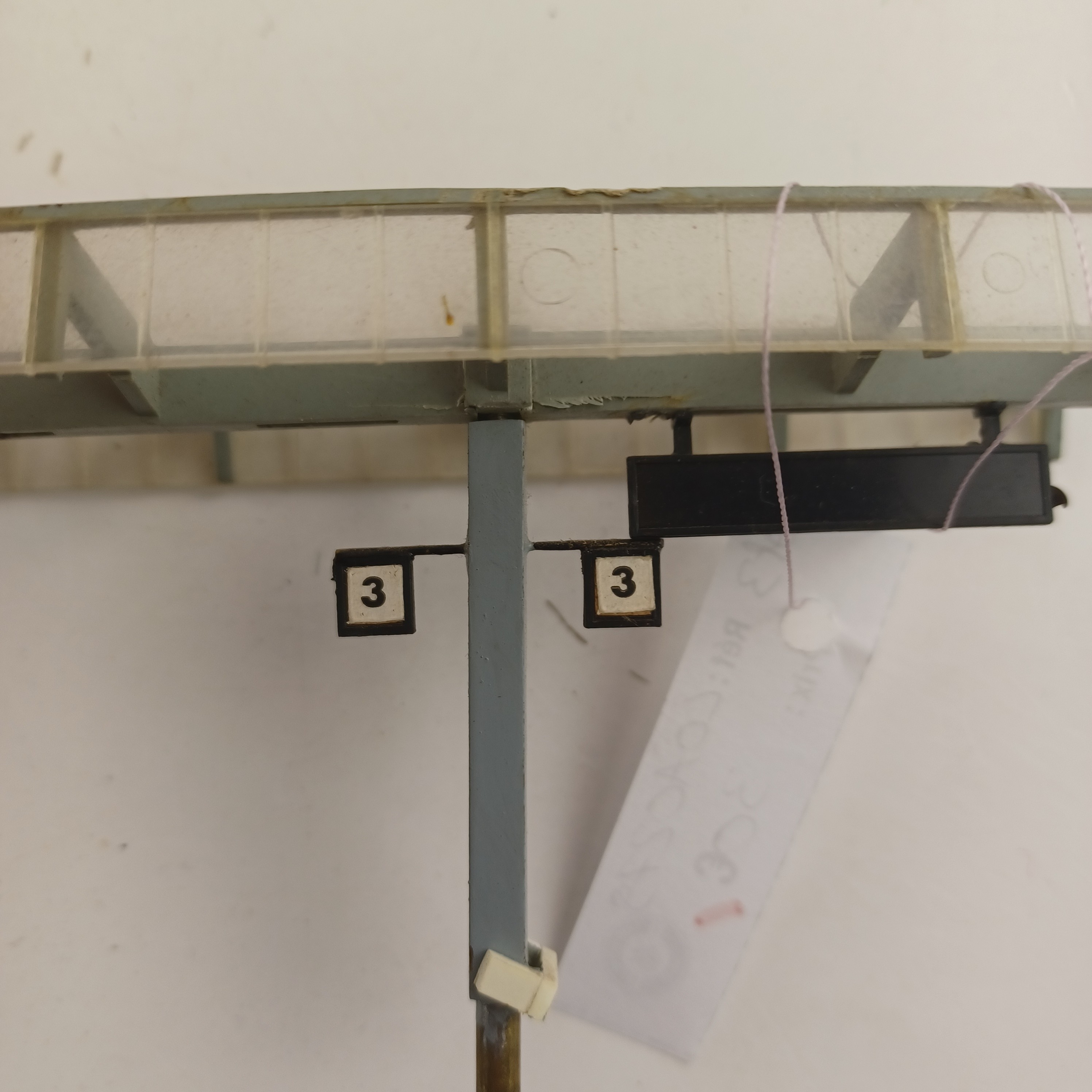 Voir photo 9 de Maquette de modélisme d'une gare de Neuvy de 36x12 cm Maquette de modélisme d'une gare de Neuvy de 36x12 cm Très bon état reconditionné photo 9