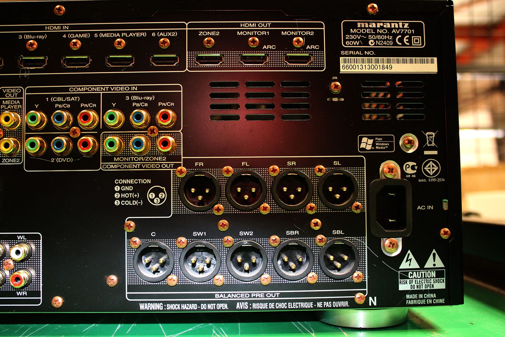 Voir photo 6 de Marantz AV7701 (préamplificateur) Marantz AV7701 (préamplificateur) Bon état reconditionné photo 6