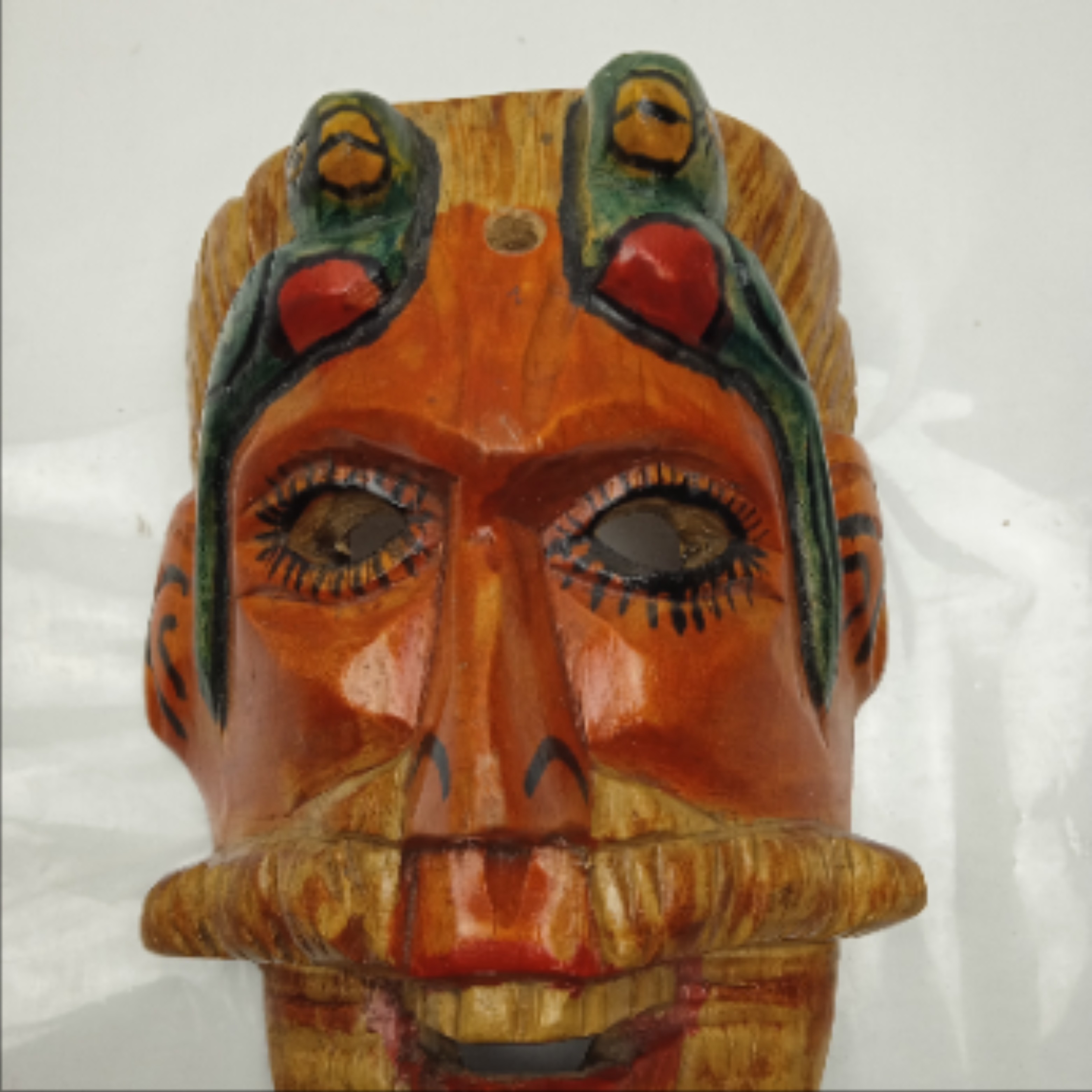 Voir photo 3 de Masque en Bois Art Tribal Perroquet Cetesal Guatemala Masque en Bois Art Tribal Perroquet Cetesal Guatemala État correct reconditionné photo 3
