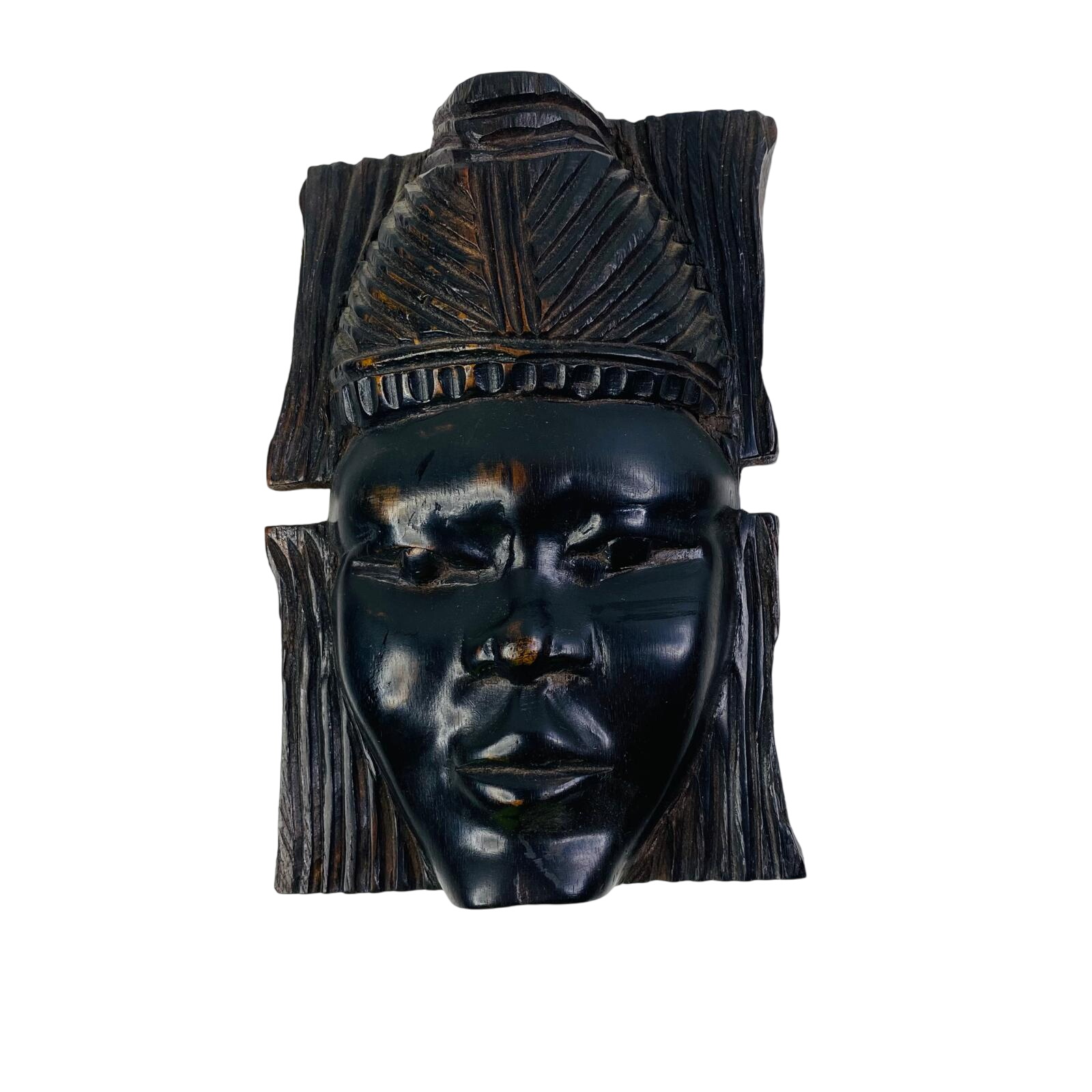 Masque en bois - style africain Bon état - 15,00 € Masque en bois - style africain Bon état reconditionné disponible sur Label Emmaüs