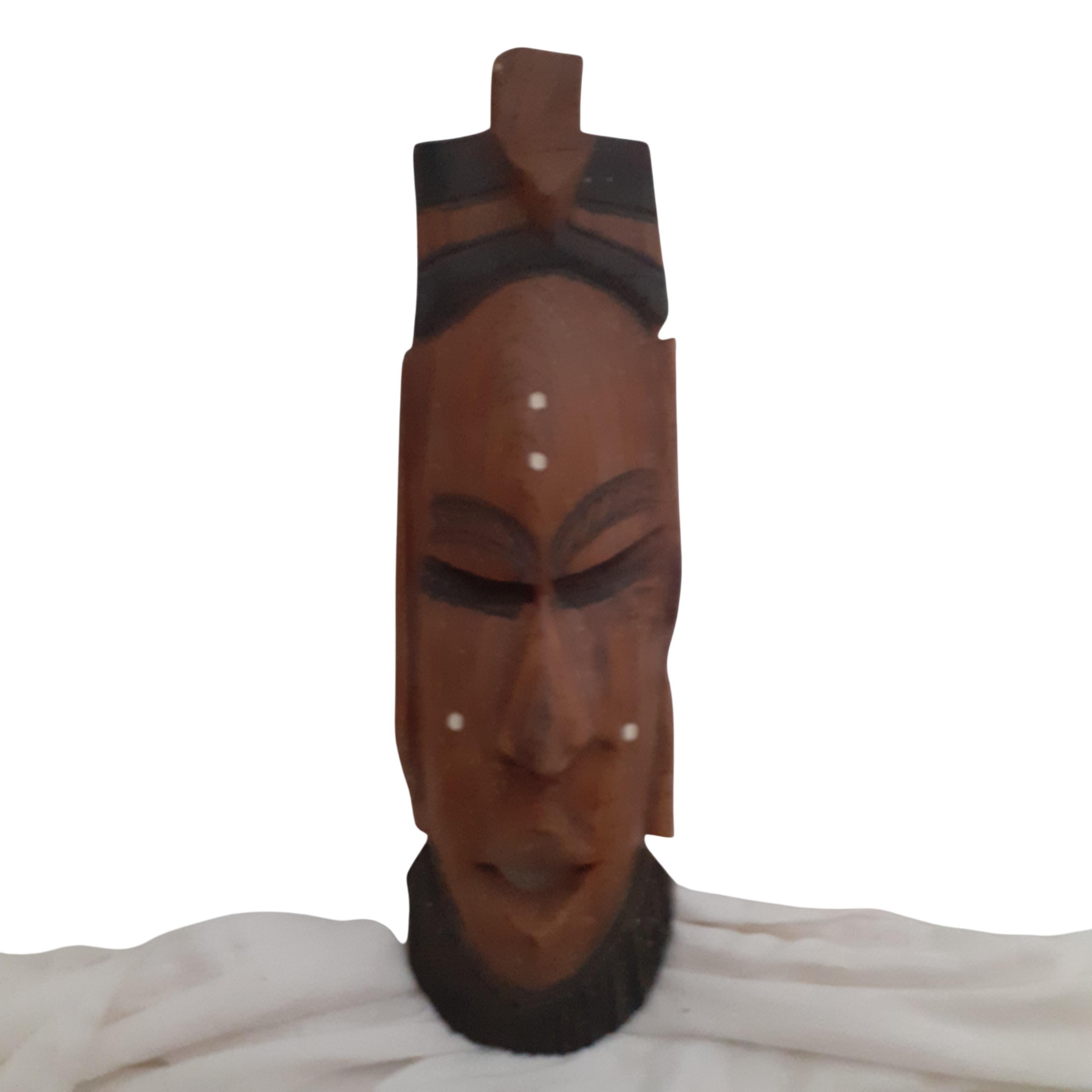 Masque ethnique en bois Bon état - 15,00 € Masque ethnique en bois Bon état reconditionné disponible sur Label Emmaüs