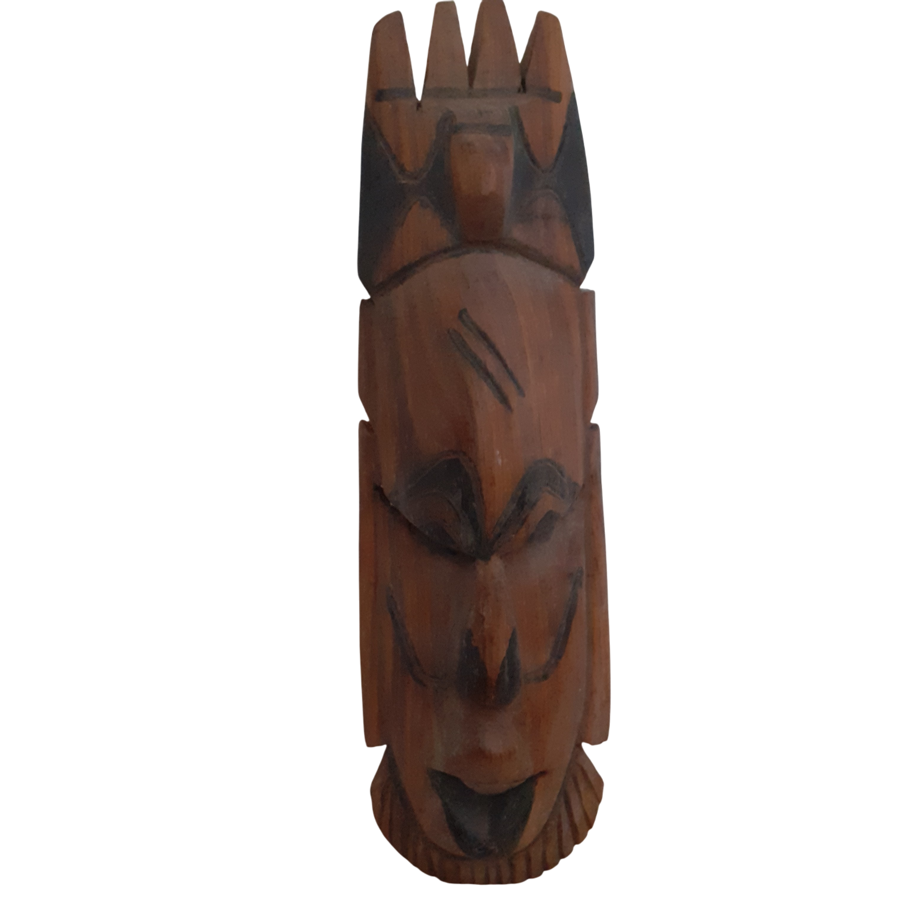 Masque ethnique en bois . Bon état - 15,00 € Masque ethnique en bois . Bon état reconditionné disponible sur Label Emmaüs