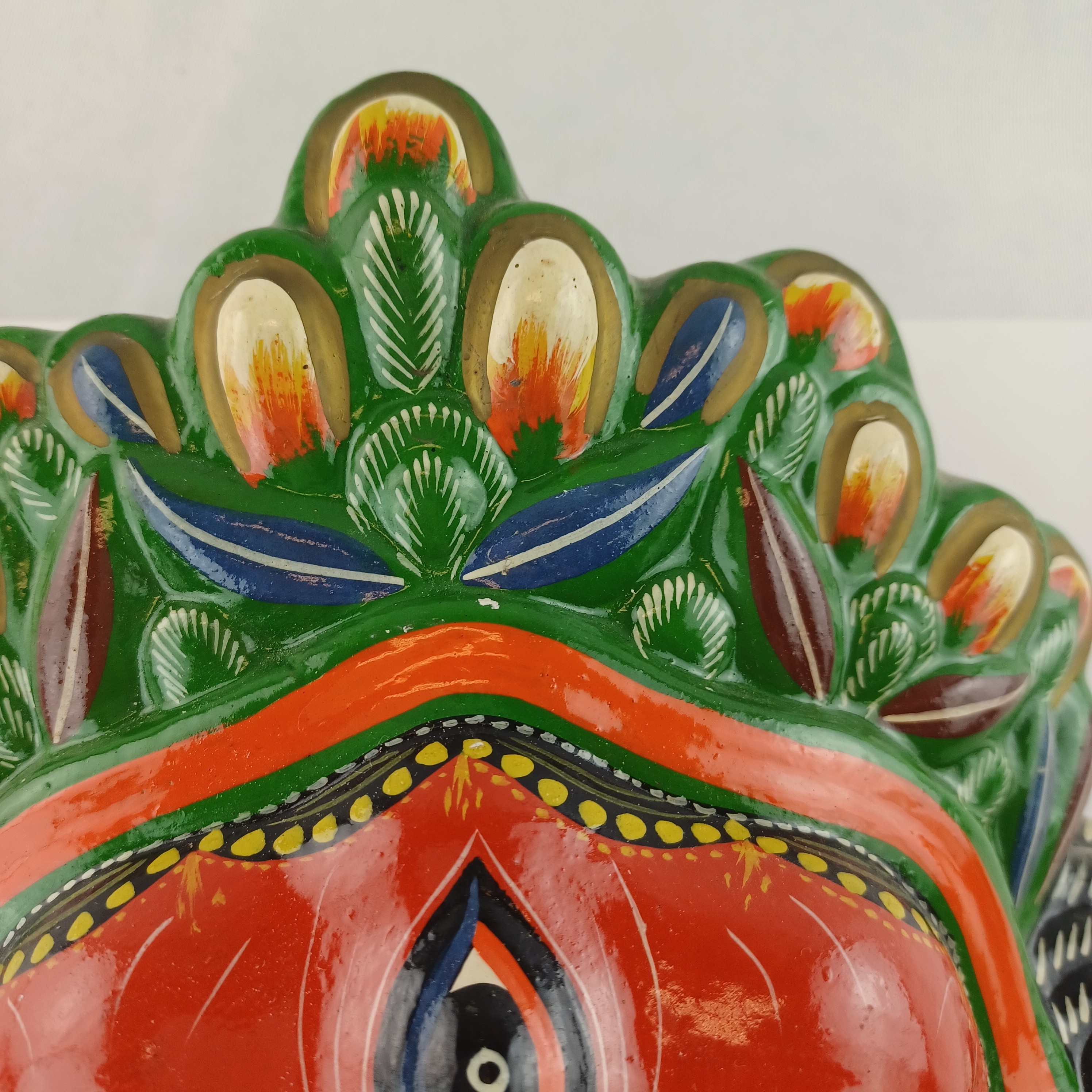 Voir photo 3 de Masque hindou d'éléphant en papier mâché et plâtre de 27 cm à la décoration fait-main Masque hindou d'éléphant en papier mâché et plâtre de 27 cm à la décoration fait-main Très bon état reconditionné photo 3