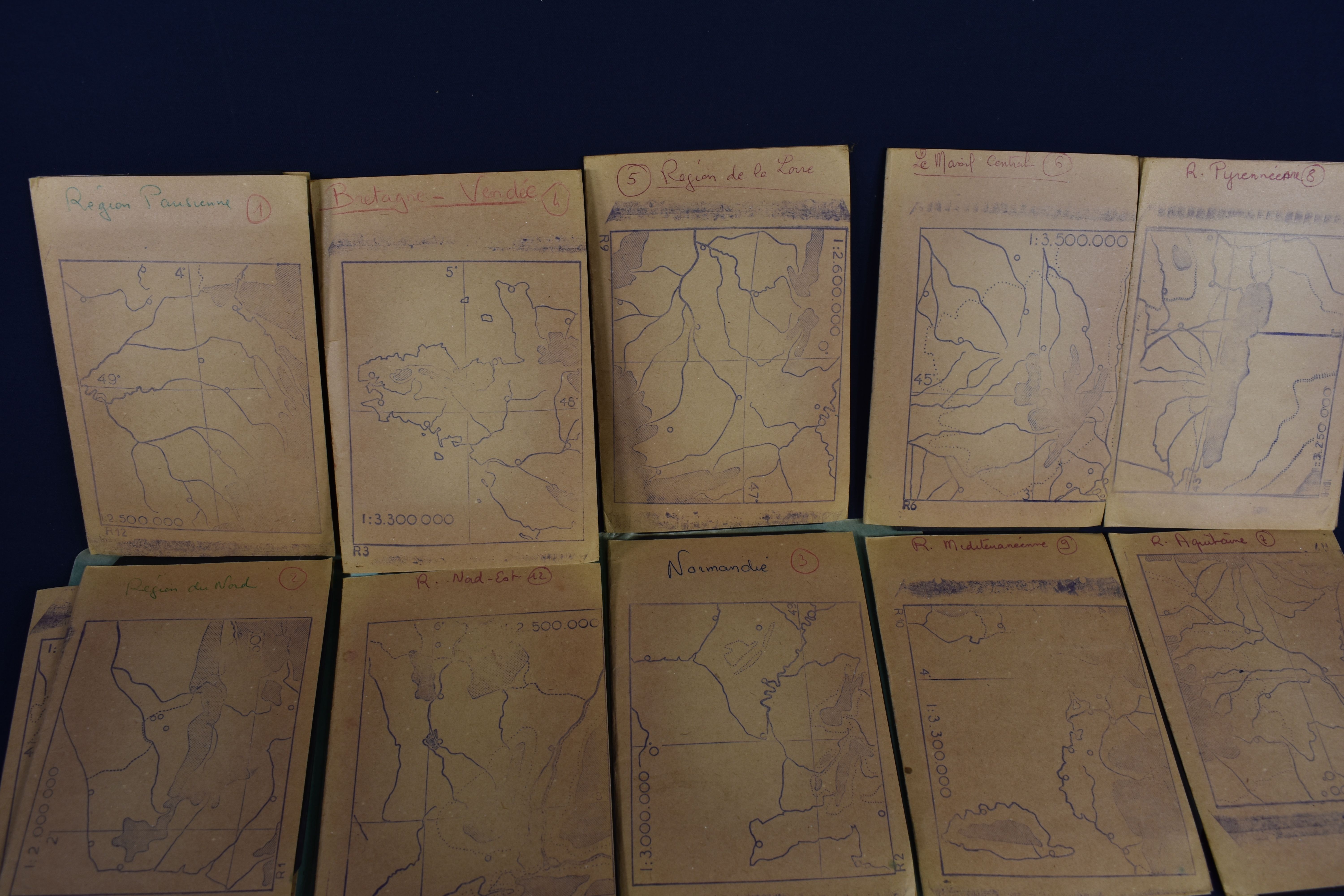 Voir photo 7 de Matrices d'impression des régions de France (12) - Matrices d'impression des fleuves, côtes et montagne de France (12) - Long 19, larg 12 cm Matrices d'impression des régions de France (12) - Matrices d'impression des fleuves, côtes et montagne de France (12) - Long 19, larg 12 cm bon état reconditionné photo 7