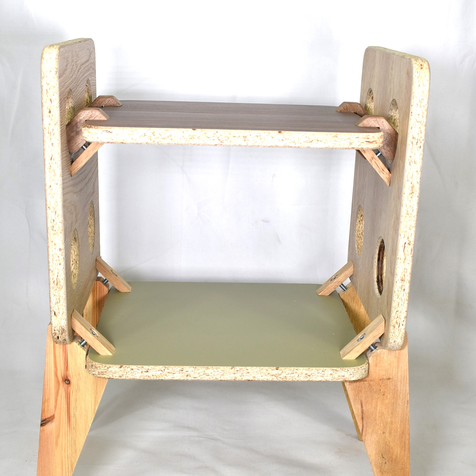 Voir photo 3 de Meuble "Pépite" : table de chevet "le Cube" Meuble "Pépite" : table de chevet "le Cube" Parfait état reconditionné photo 3