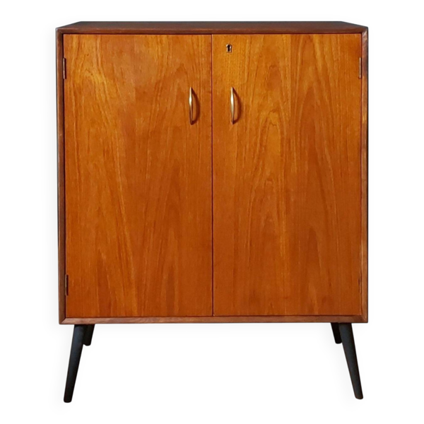 Meuble sur pieds inclinés, Suède, années 1960 Bon état reconditionné (offre indisponible)