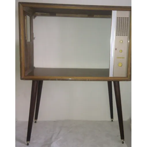 Meuble TV vintage en bois datant des années 70 occasion reconditionné disponible sur Rakuten