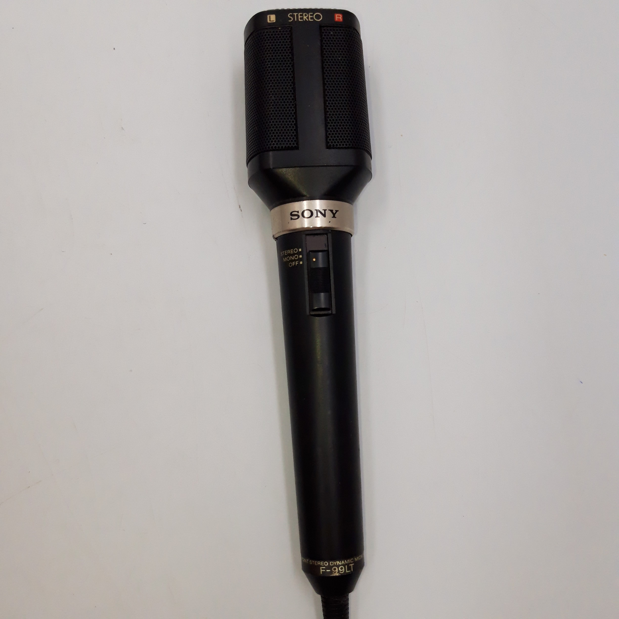 Micro Sony F-99LT Bon état - alternatives disponibles sur Dero Micro Sony F-99LT Bon état reconditionné (offre indisponible)