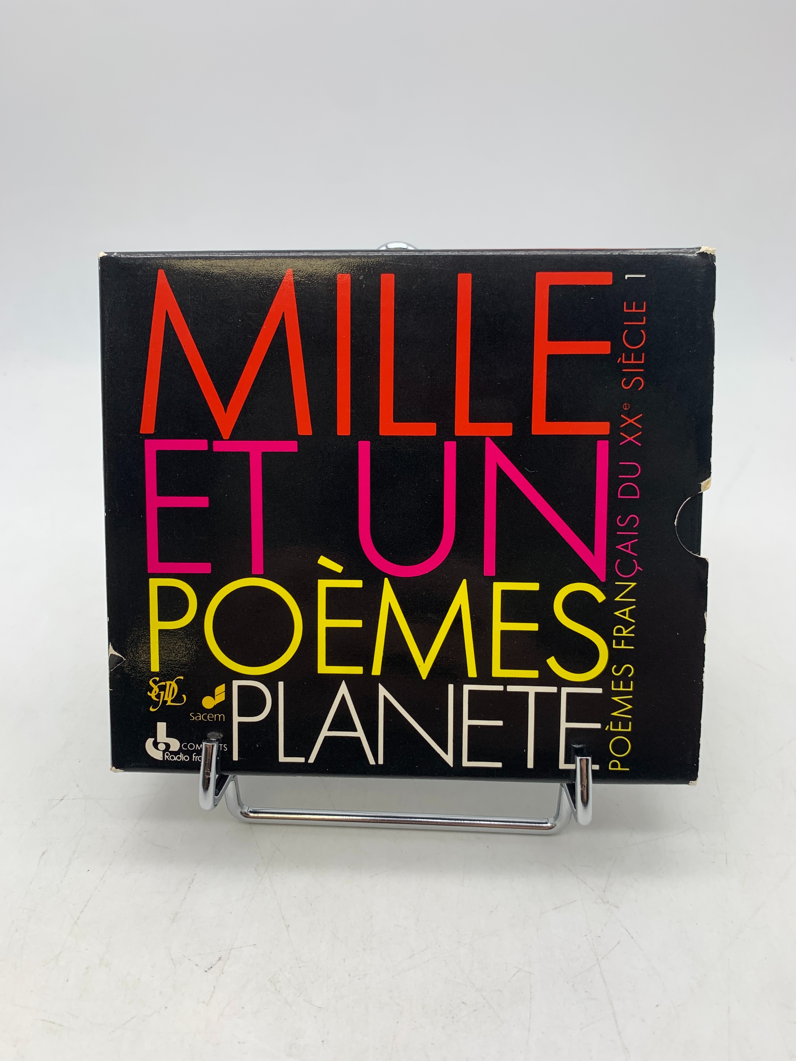 Acheter Mille et un poèmes planète vol.1 - coffret CD Très bon état - 10,00 € Mille et un poèmes planète vol.1 - coffret CD Très bon état reconditionné disponible sur Label Emmaüs