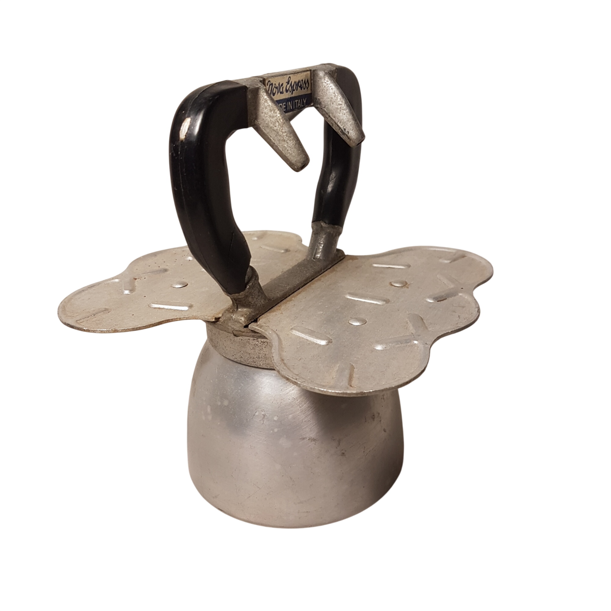 Mini cafetière expresso 4 tasses Nova Espress Italie à nettoyer État correct - 13,30 € Mini cafetière expresso 4 tasses Nova Espress Italie à nettoyer État correct reconditionné disponible sur Label Emmaüs
