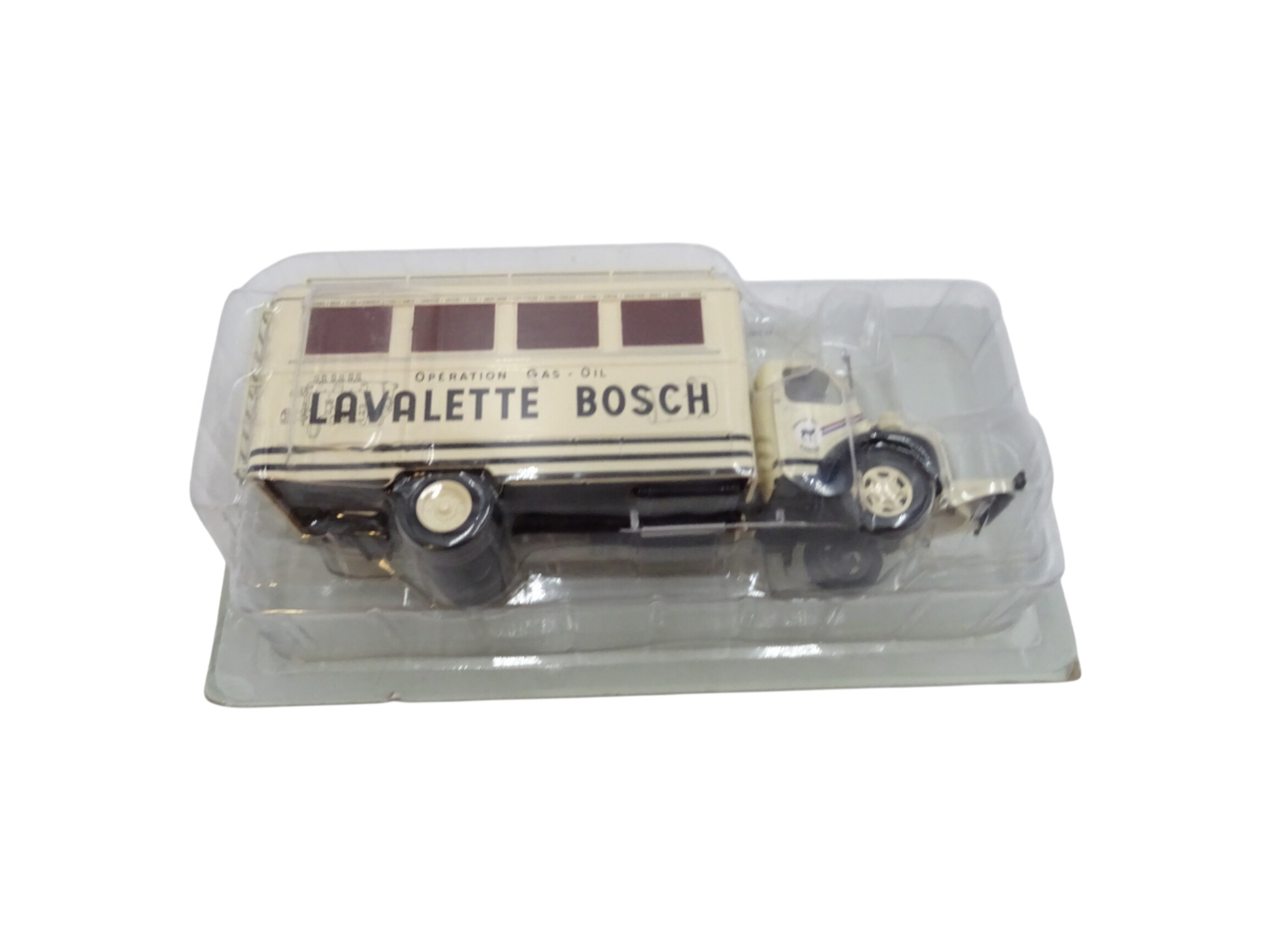 Miniature de camion "BERLIET" collection Hachette. Parfait état - 25,00 € Miniature de camion "BERLIET" collection Hachette. Parfait état reconditionné disponible sur Label Emmaüs