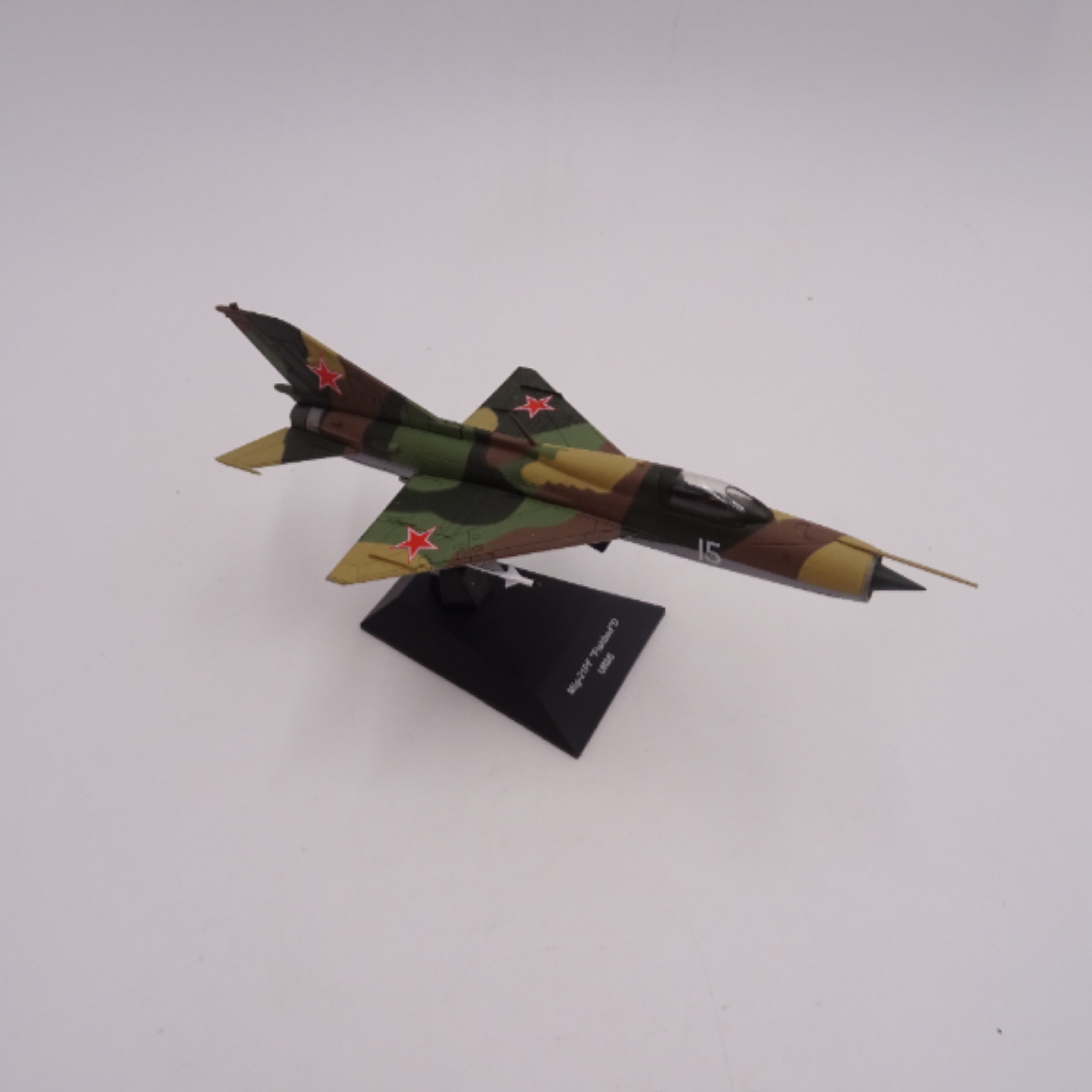 Voir photo 5 de Miniature MIG 21. Miniature MIG 21. Bon état reconditionné photo 5