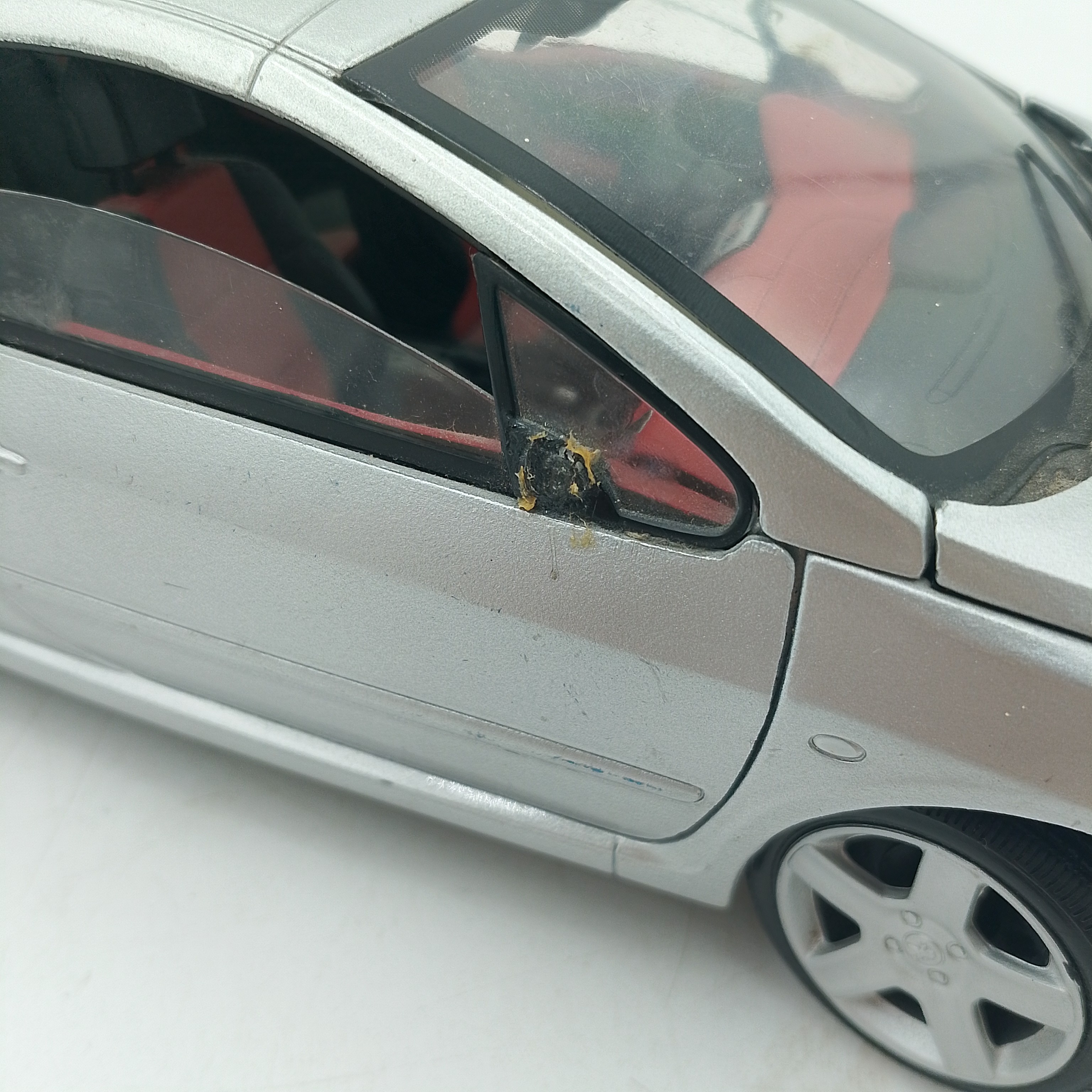 Voir photo 5 de Miniature Peugeot 307 CC -Solido -1:18 Miniature Peugeot 307 CC -Solido -1:18 État correct reconditionné photo 5