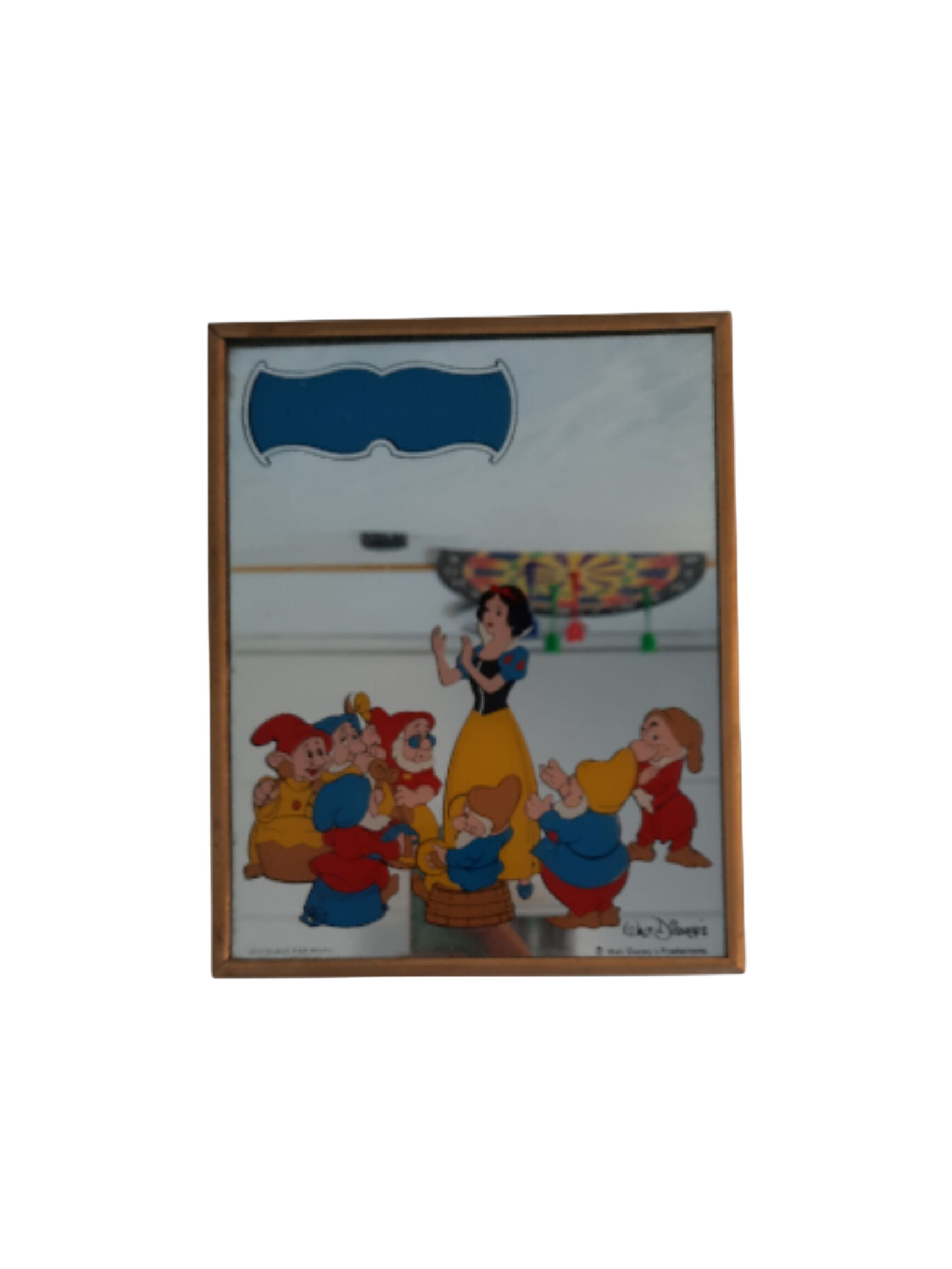 Miroir Disney Blanche neige État correct - 12,00 € Miroir Disney Blanche neige État correct reconditionné disponible sur Label Emmaüs