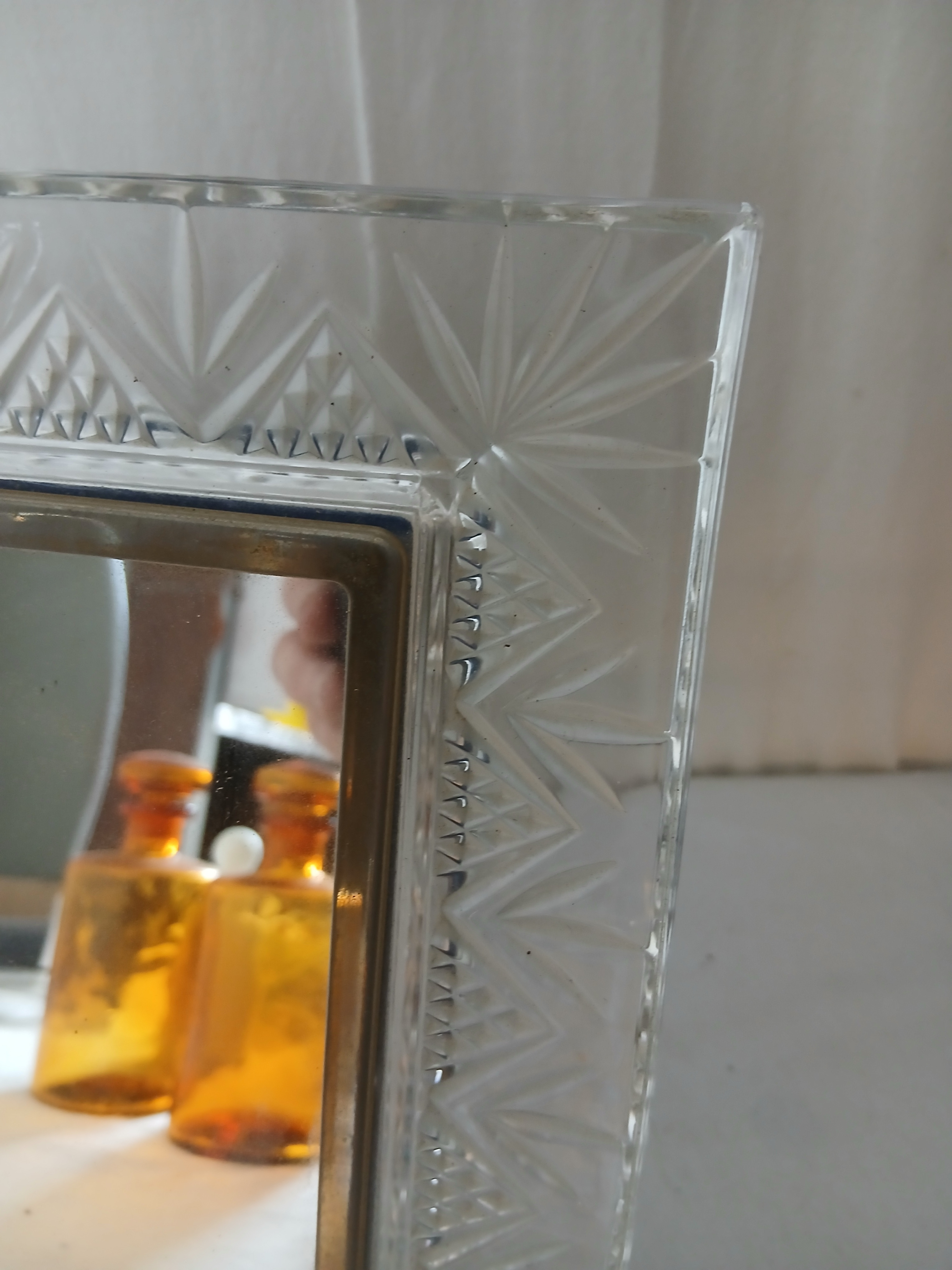 Voir photo 4 de Miroir vintage à poser en verre en parfait état Miroir vintage à poser en verre en parfait état Très bon état reconditionné photo 4