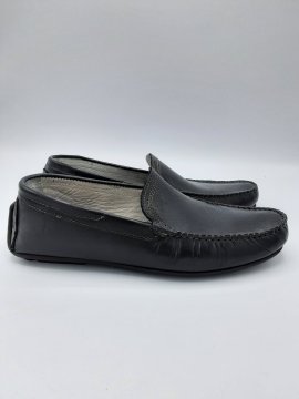 mocassin noir de seconde main - 20,00 € mocassin noir de seconde main reconditionné disponible sur Claquettes Market