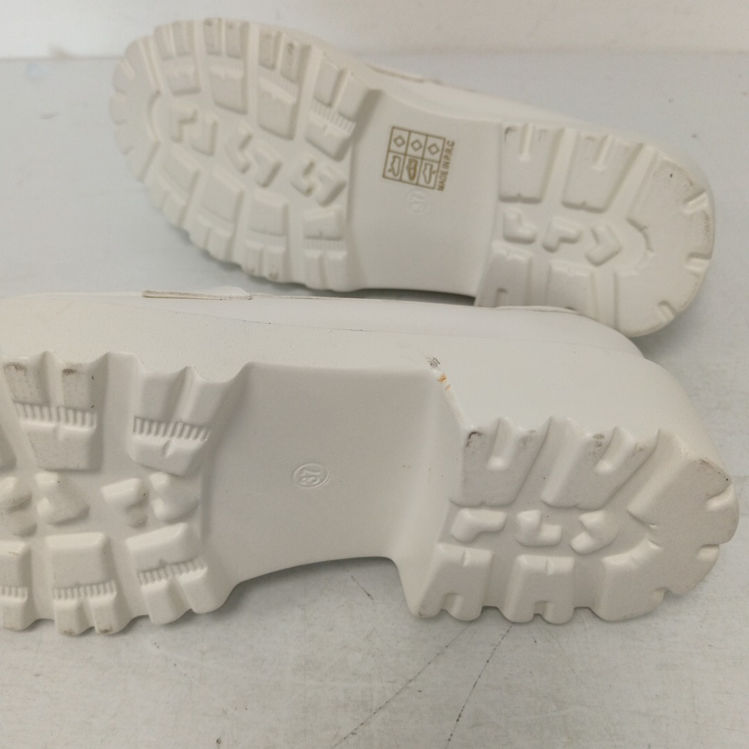 Voir photo 2 de Mocassins blanc - JM Diamant - Taille 37 Mocassins blanc - JM Diamant - Taille 37 Très bon état reconditionné photo 2