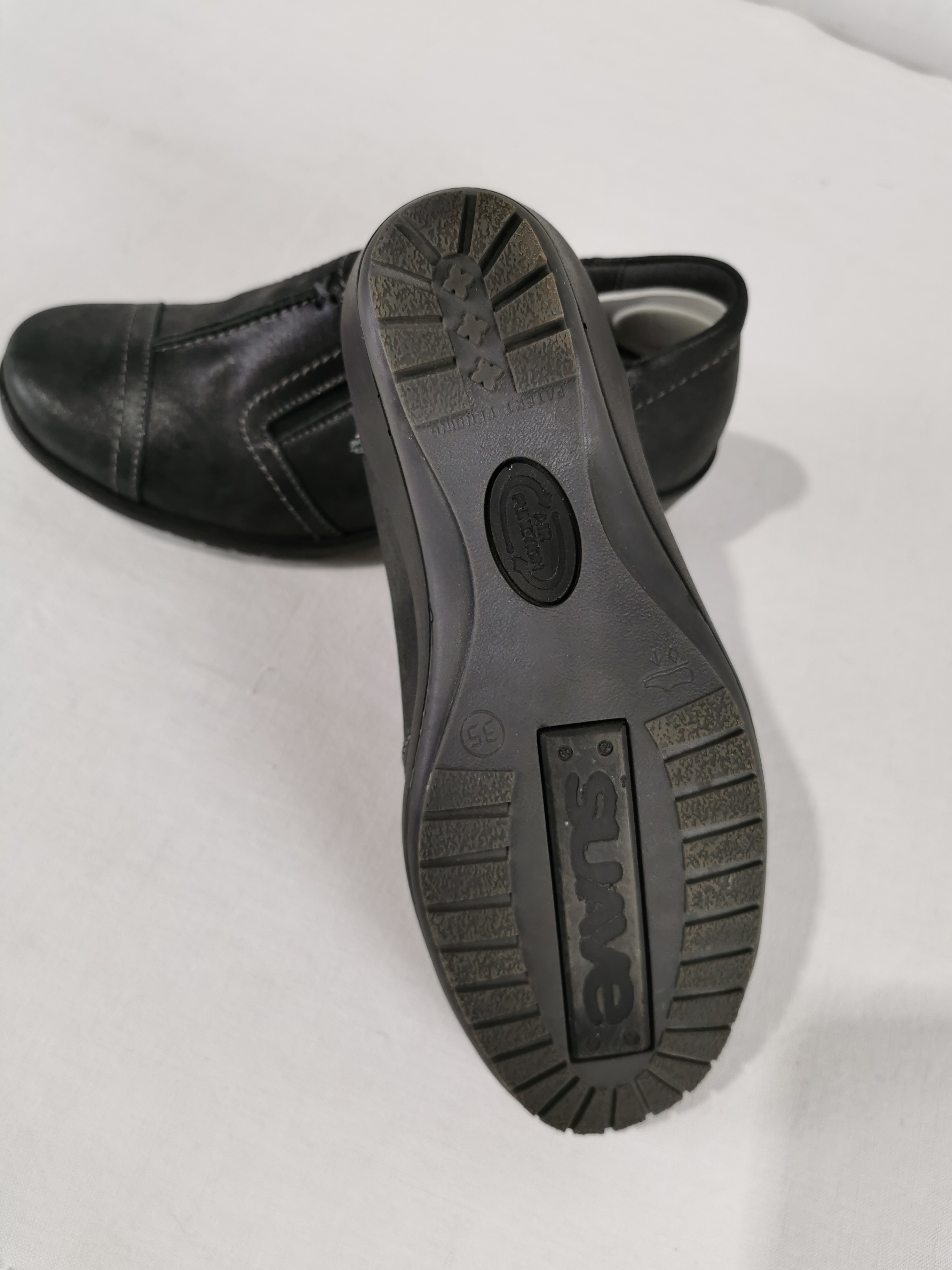 Voir photo 8 de Mocassins cuir gris femme - Suave taille 35 Mocassins cuir gris femme - Suave taille 35 Très bon état reconditionné photo 8