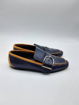 Acheter Mocassins karine arabian - 20,00 € Mocassins karine arabian N/A reconditionné disponible sur Claquettes Market