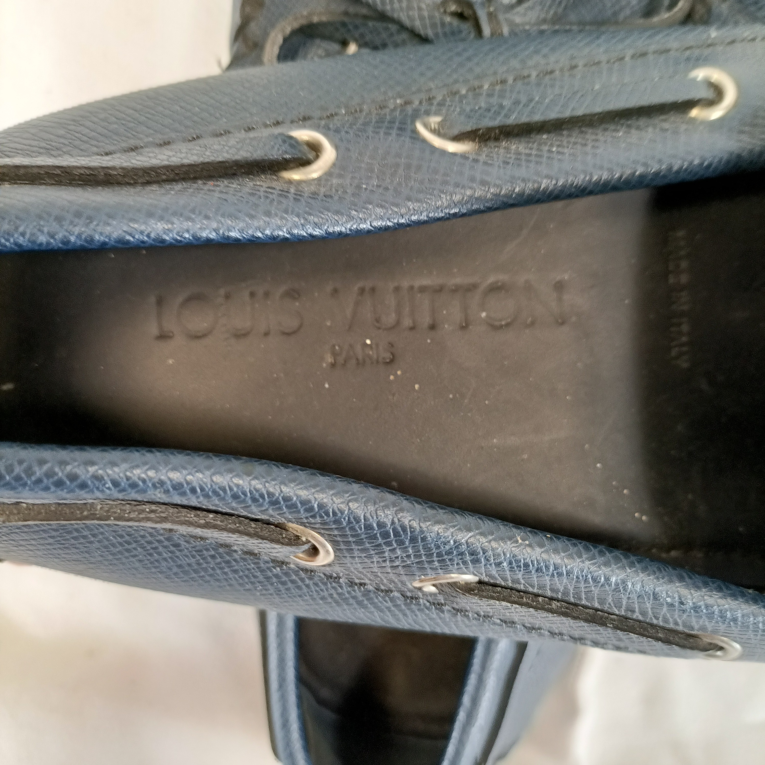 Voir photo 6 de Mocassins Louis Vuitton Hockenheim bleu cuir grainé homme Mocassins Louis Vuitton Hockenheim bleu cuir grainé homme Parfait état reconditionné photo 6