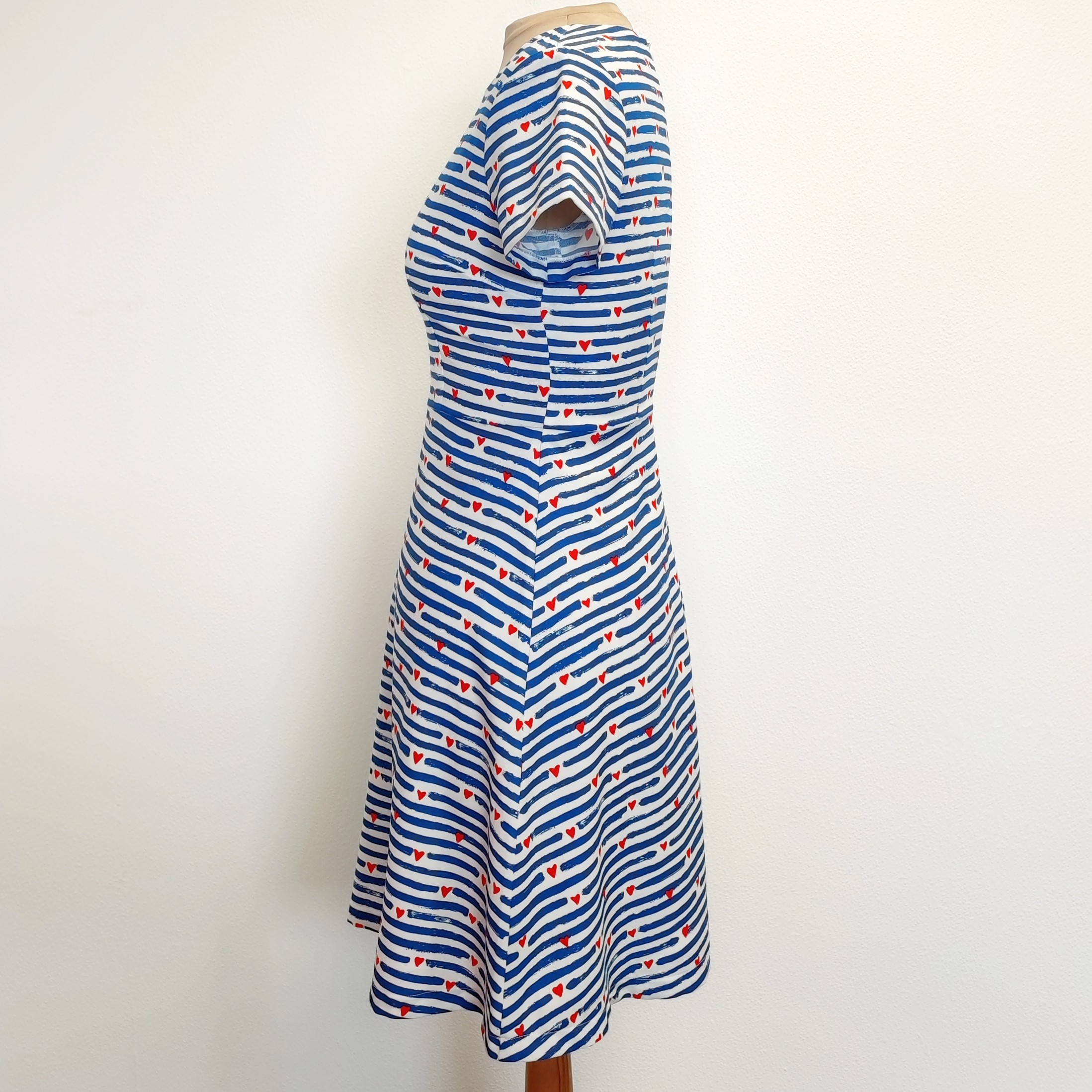 Voir photo 2 de MOLLY BRACKEN - Robe motif cœur - XS - Femme MOLLY BRACKEN - Robe motif cœur - XS - Femme Très bon état reconditionné photo 2