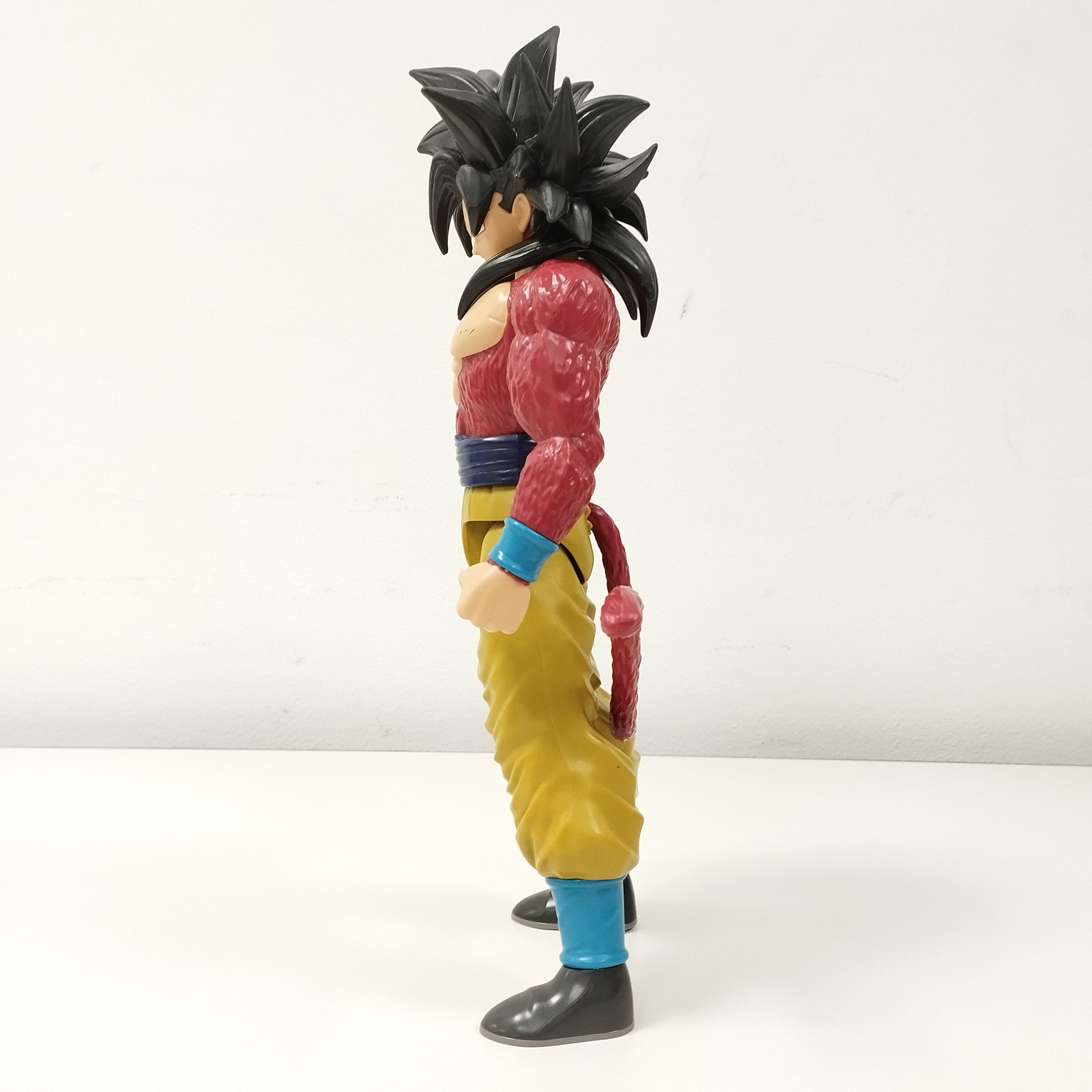 Voir photo 4 de Monopoly Dragon Ball + Lot de 3 figurines Dragon Ball : Son Goku Super Saiyan 4 / Vegeta Super Saiyan / Cell First Form (Funko Pop!) Monopoly Dragon Ball + Lot de 3 figurines Dragon Ball : Son Goku Super Saiyan 4 / Vegeta Super Saiyan / Cell First Form (Funko Pop!) Très bon état reconditionné photo 4