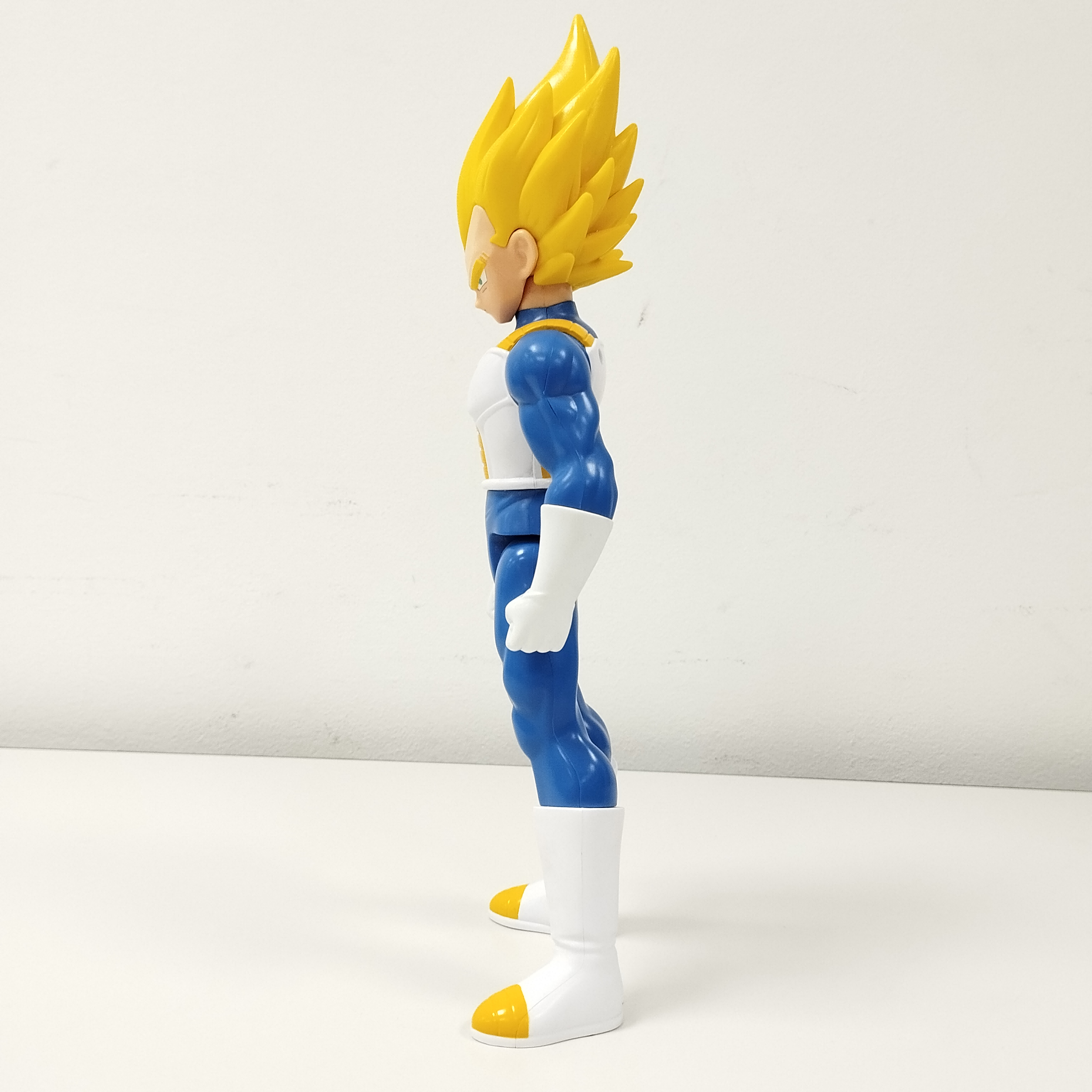 Voir photo 8 de Monopoly Dragon Ball + Lot de 3 figurines Dragon Ball : Son Goku Super Saiyan 4 / Vegeta Super Saiyan / Cell First Form (Funko Pop!) Monopoly Dragon Ball + Lot de 3 figurines Dragon Ball : Son Goku Super Saiyan 4 / Vegeta Super Saiyan / Cell First Form (Funko Pop!) Très bon état reconditionné photo 8