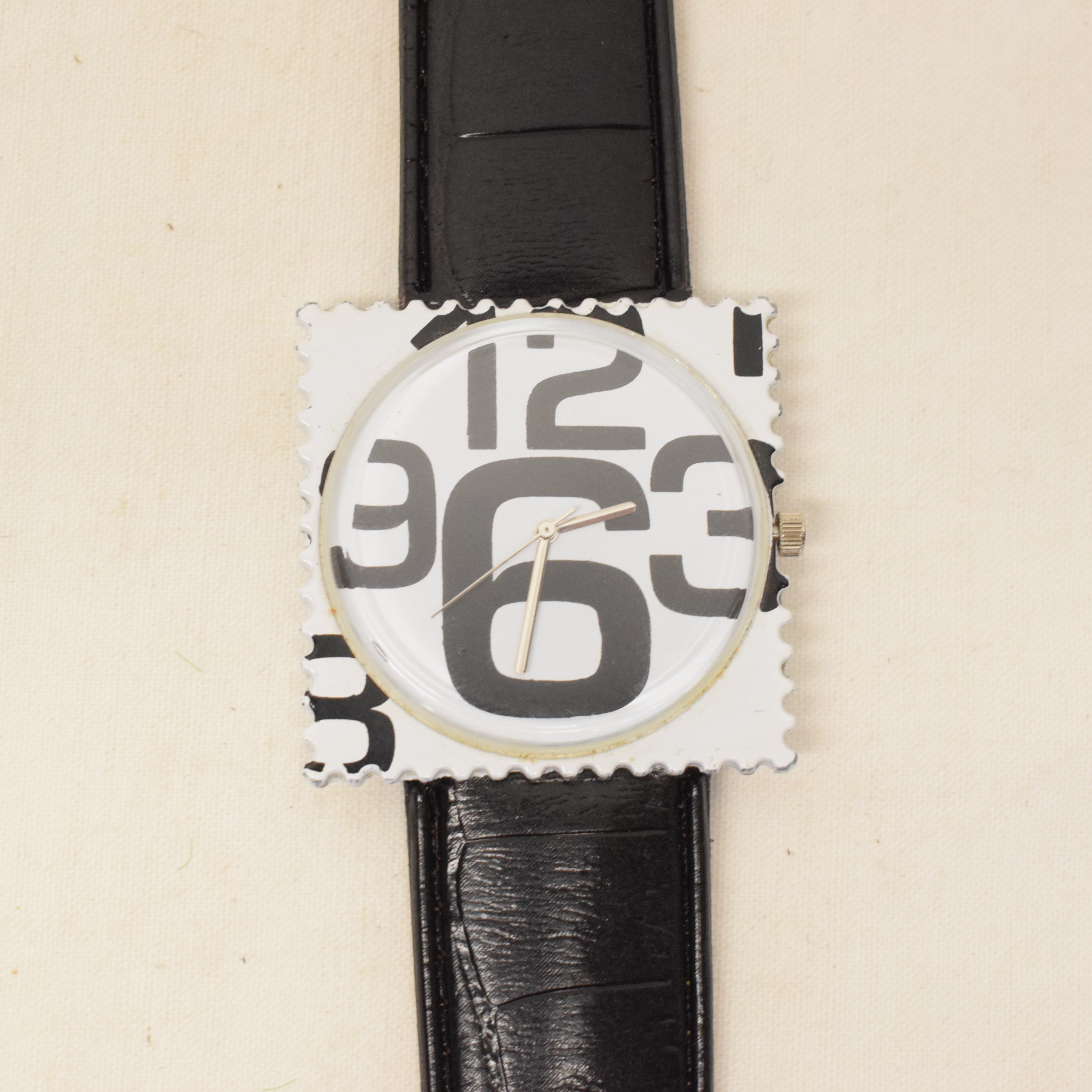 Voir photo 2 de Montre à quartz femme de marque TEXTO Montre à quartz femme de marque TEXTO État correct reconditionné photo 2