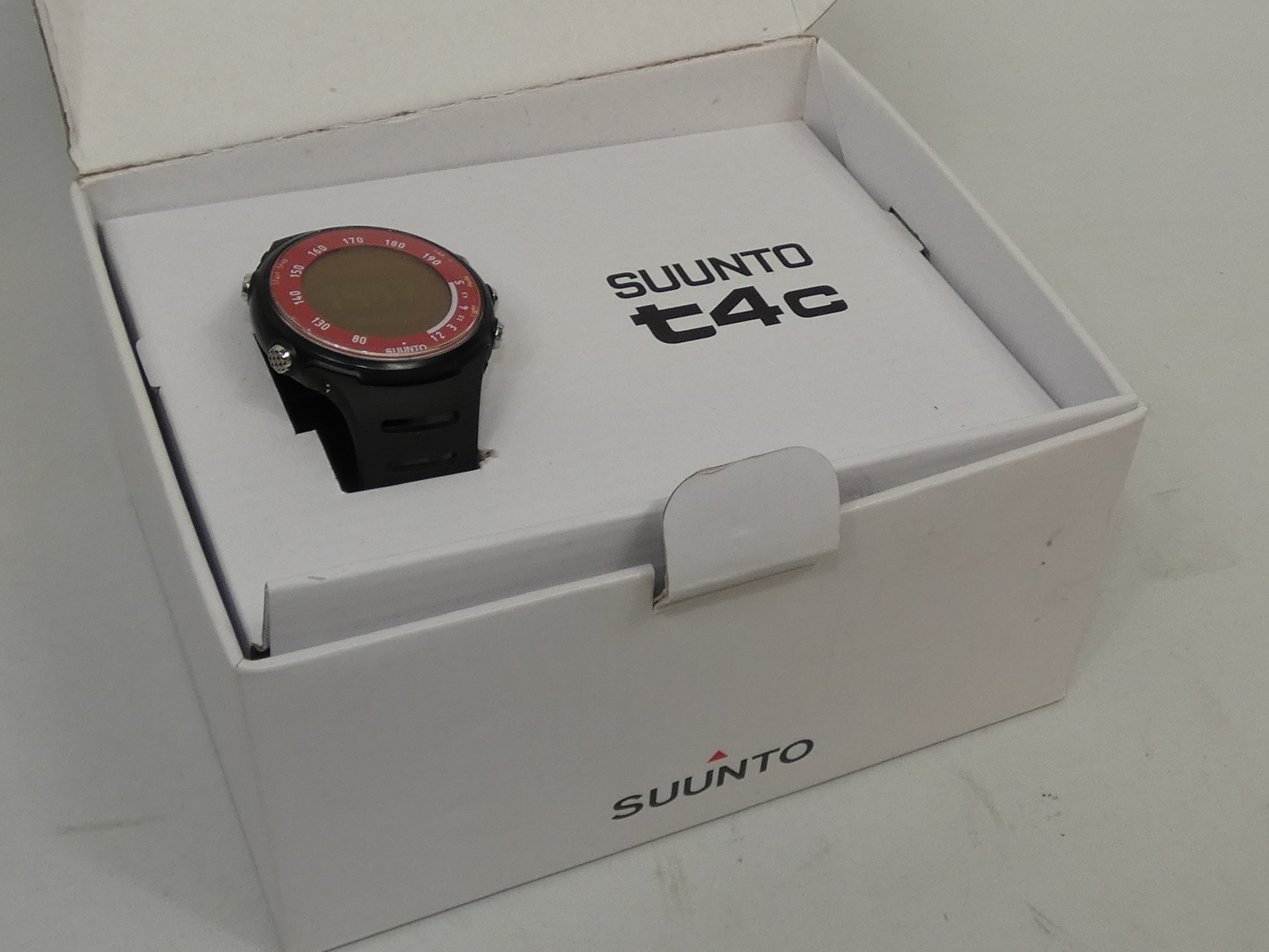 Voir photo 3 de Montre connectée SUUNTO t4c Black Volcano Montre connectée SUUNTO t4c Black Volcano Bon état reconditionné photo 3