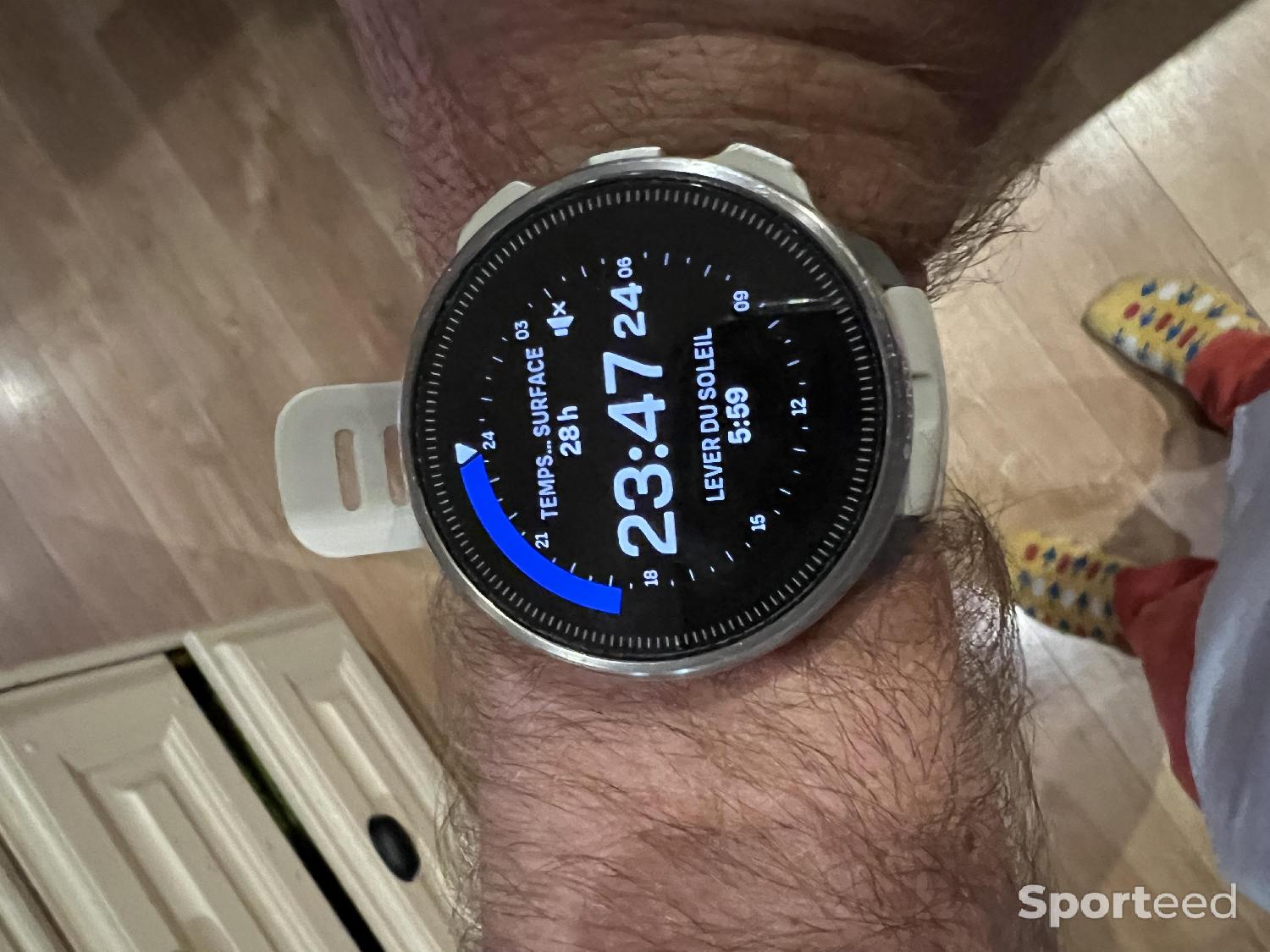 Montre multisport Suunto Océan avec bracelets supplémentaires Très bon état Suunto reconditionné disponible sur Sporteed