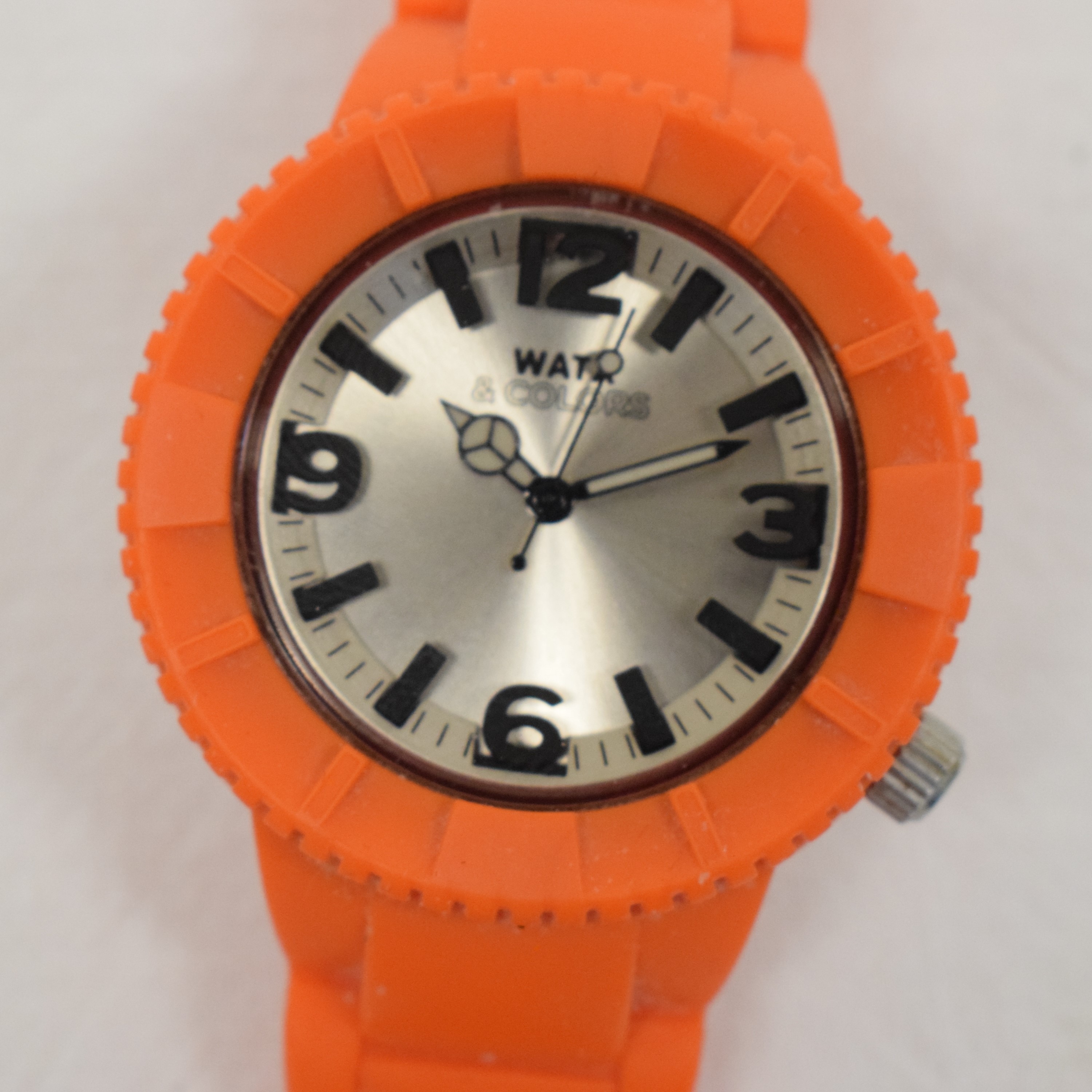 Voir photo 3 de Montre unisexe WATZ & COLORS à quartz dans sa boite bocal Montre unisexe WATZ & COLORS à quartz dans sa boite bocal Bon état reconditionné photo 3