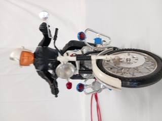 Voir photo 10 de Moto de Police Honda Filoguidé Joustra échelle 1.6 Moto de Police Honda Filoguidé Joustra échelle 1.6 Bon état reconditionné photo 10